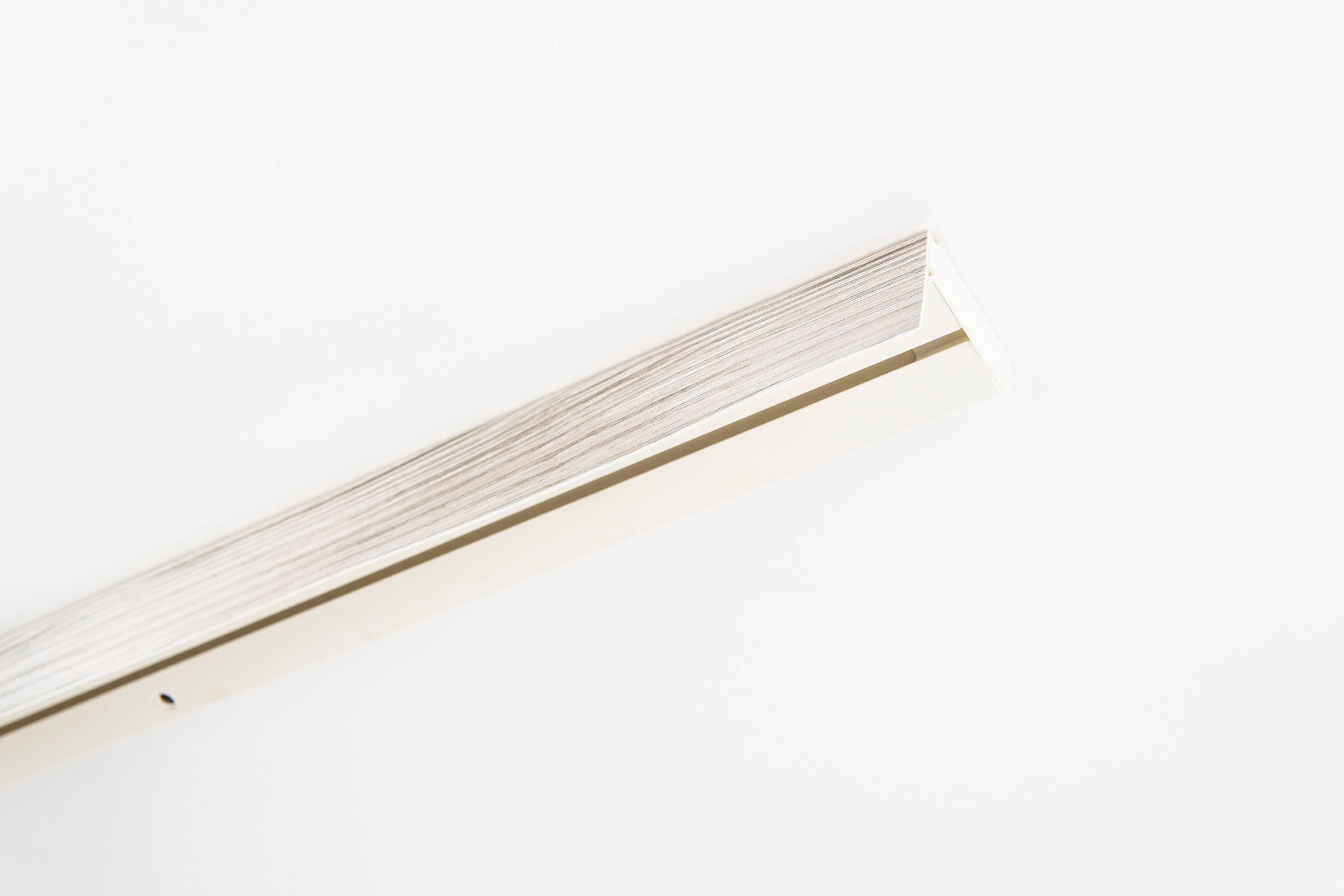 GARESA Gardinenschiene »Kunststoffschiene Deckenmontage, | schlicht läufig-läufig, verlängerbar, BAUR mit 3 einfache Blende«, Wunschmaßlänge, Montage