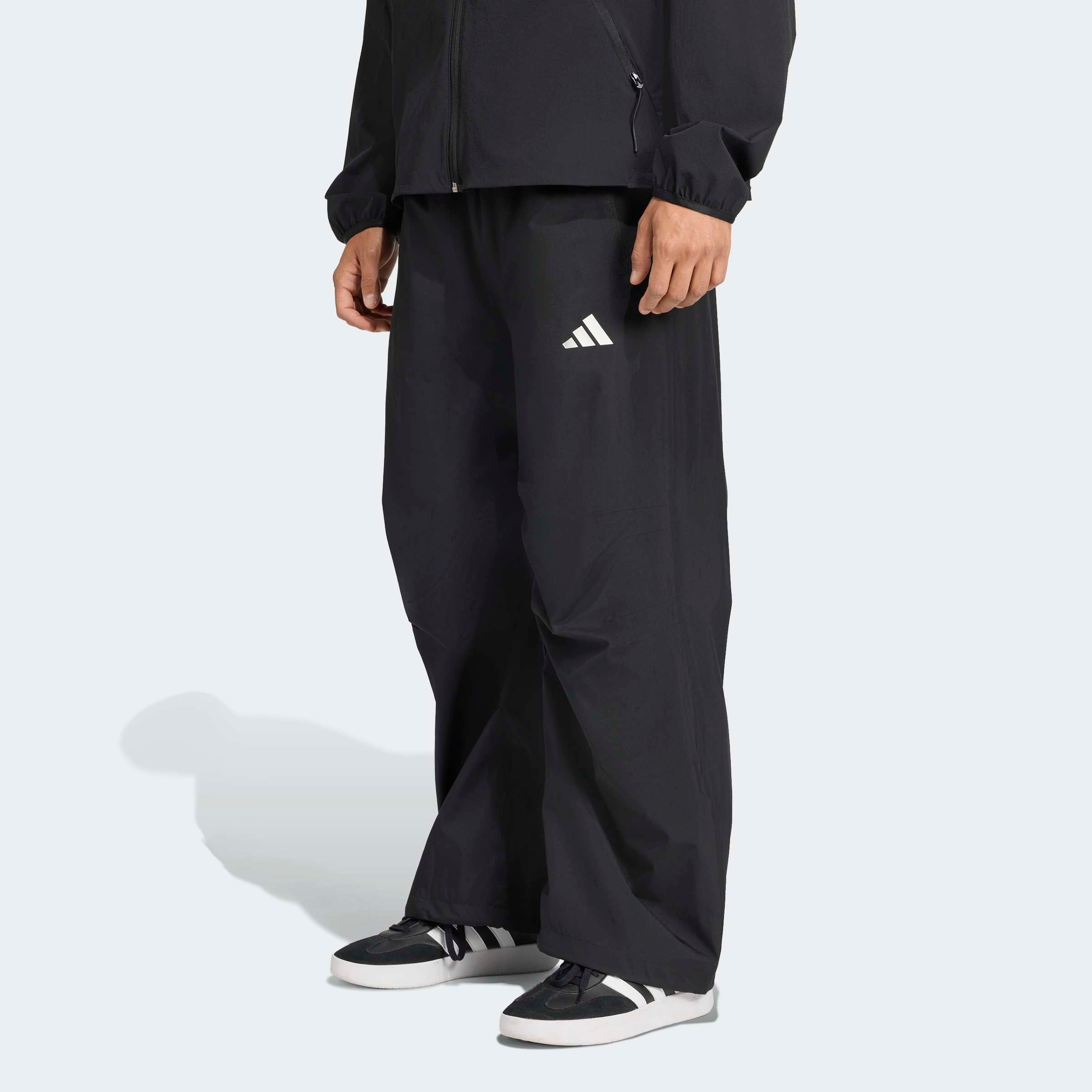 adidas Sportswear Sporthose "CITY TECH PREMIUM RAIN TRACKSUIT BOTTOMS" mit normal-weiter Passform, aus Polyester, climaproof