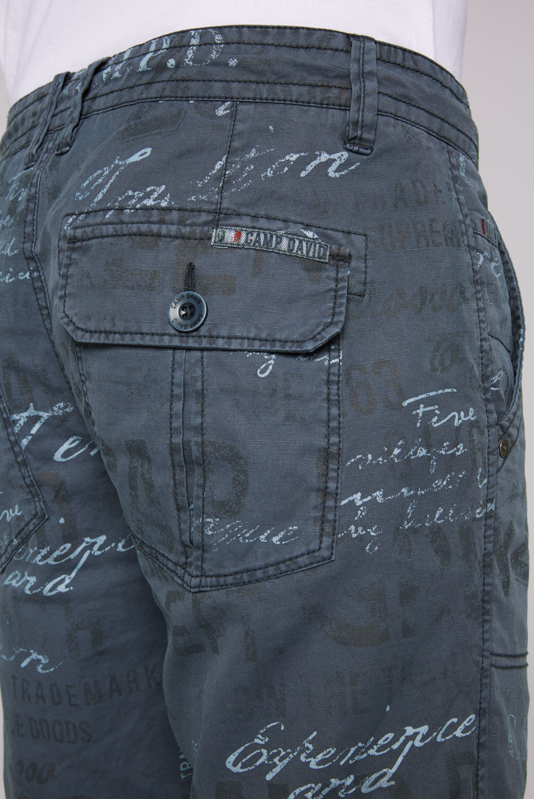 CAMP DAVID Shorts, mit Turn-Up-Saum