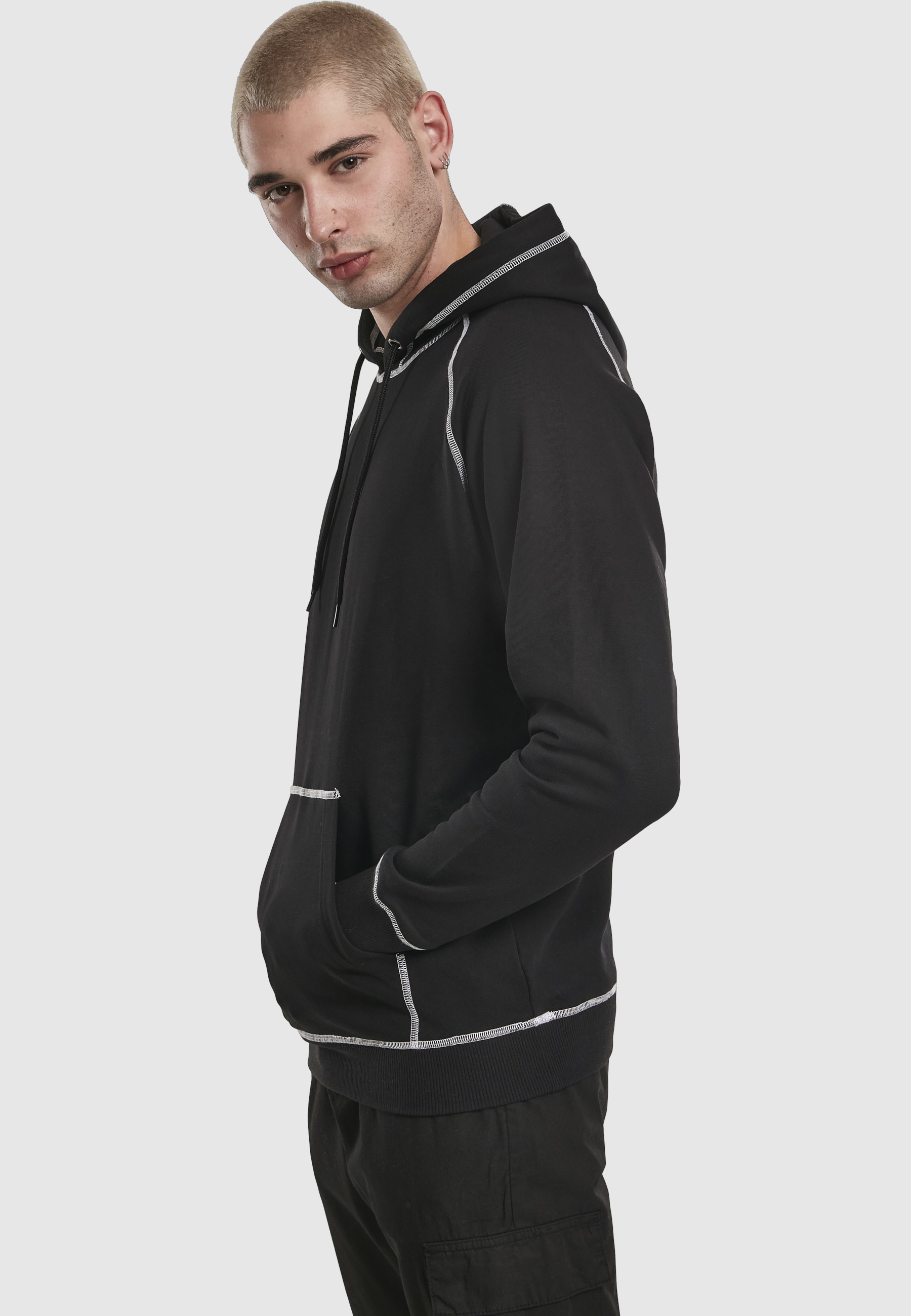 URBAN CLASSICS Rundhalspullover »Urban Classics Herren Contrast Stitching Hoody« 1 Stk.