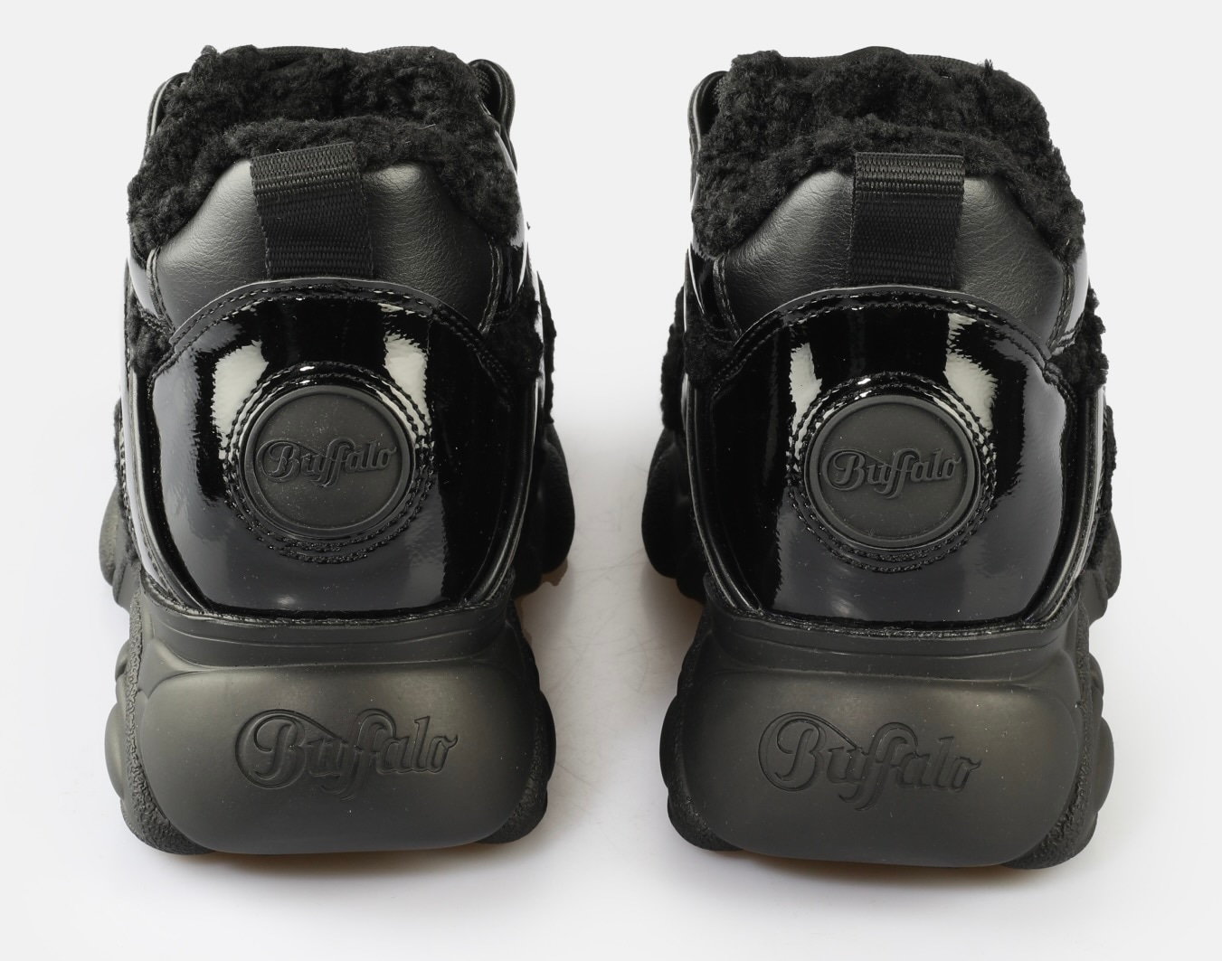 Buffalo Plateausneaker »CLD CORIN WARM«, High Top Sneaker, Schnürboots, Winterboots mit Memory Foam