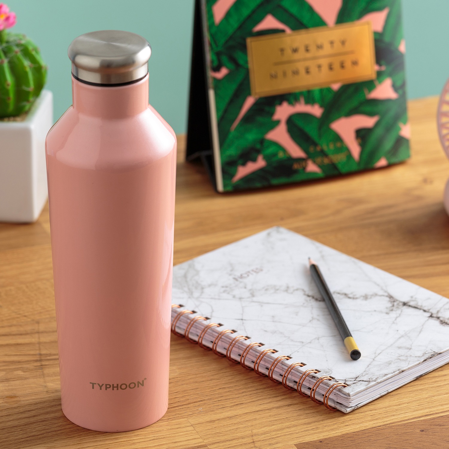 Typhoon Isolierflasche »PURE COLOUR I«, (2 tlg.), Edelstahl in Trendfarbe, doppelwandig-isoliert, 0,5 Liter