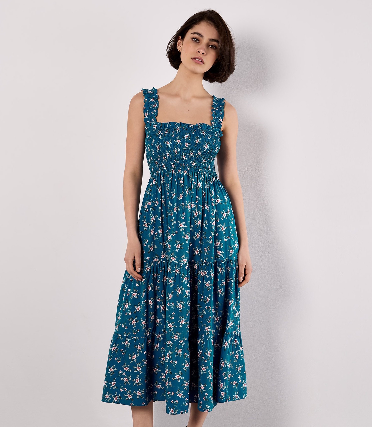 Apricot Midikleid »Gestuftes Kleid mit Orchideenprint« mit Smokdetails