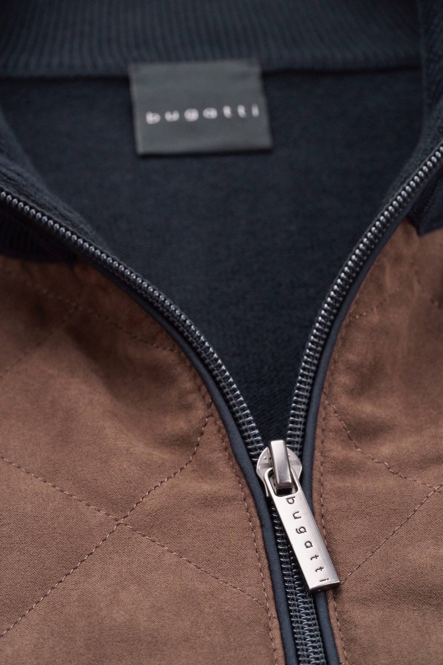 bugatti Strickjacke, aus 100 % Baumwolle