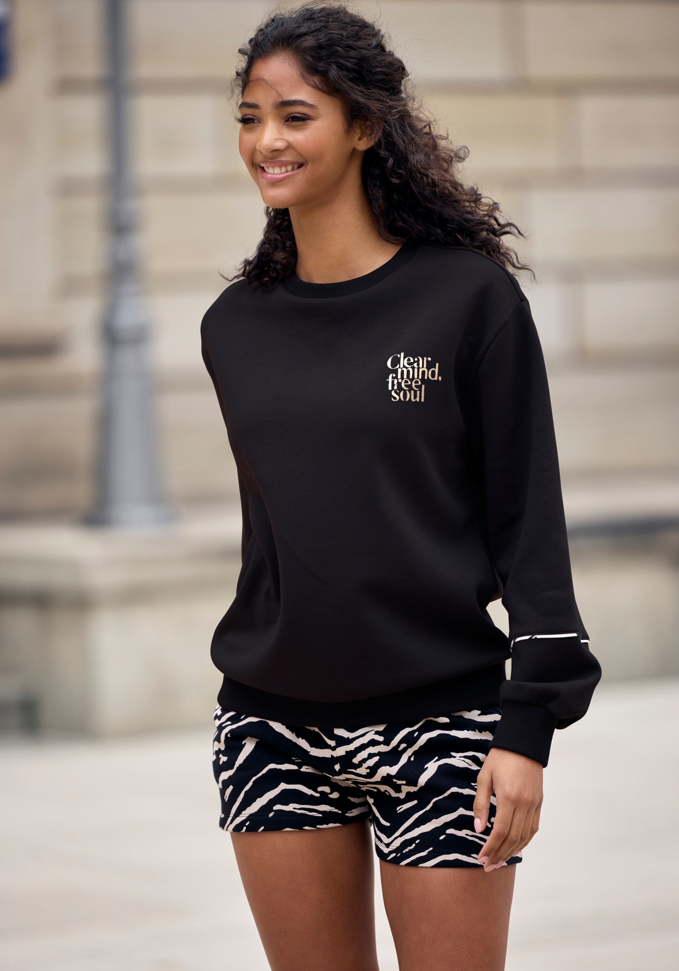 Buffalo Sweatshirt, mit aufwendigen Foil Print