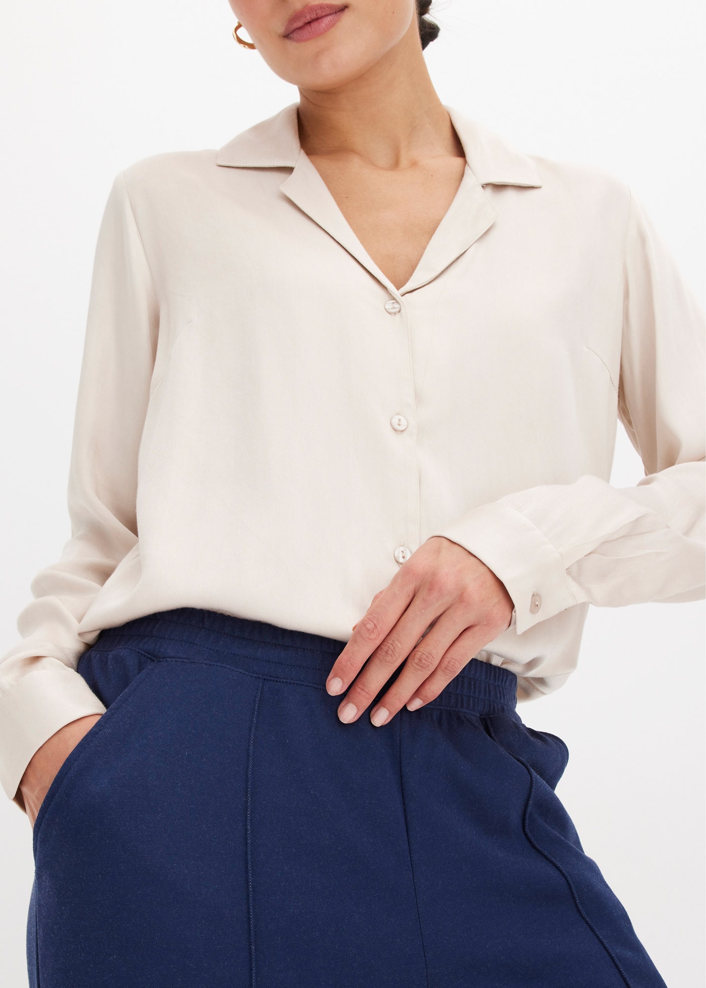 bonprix Schlupfhose  aus Polyester, Viskose und Elasthan, regular fit Passform, modisch