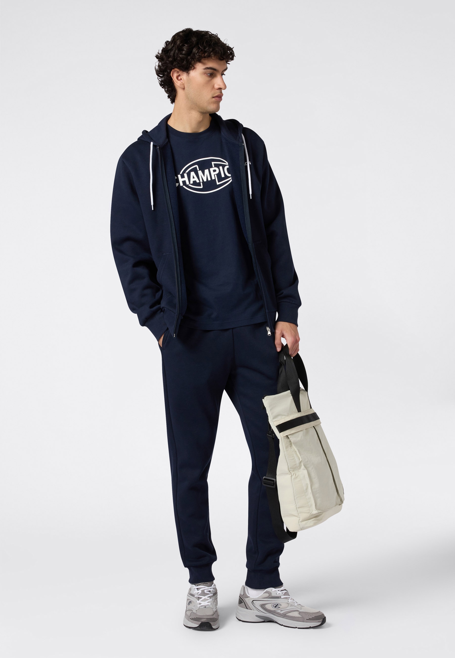 Champion Kapuzensweatjacke »Graphic Full Zip Hoodie« mit Kapuze, aus Baumwolle und Polyester, in den Größen S bis XXL