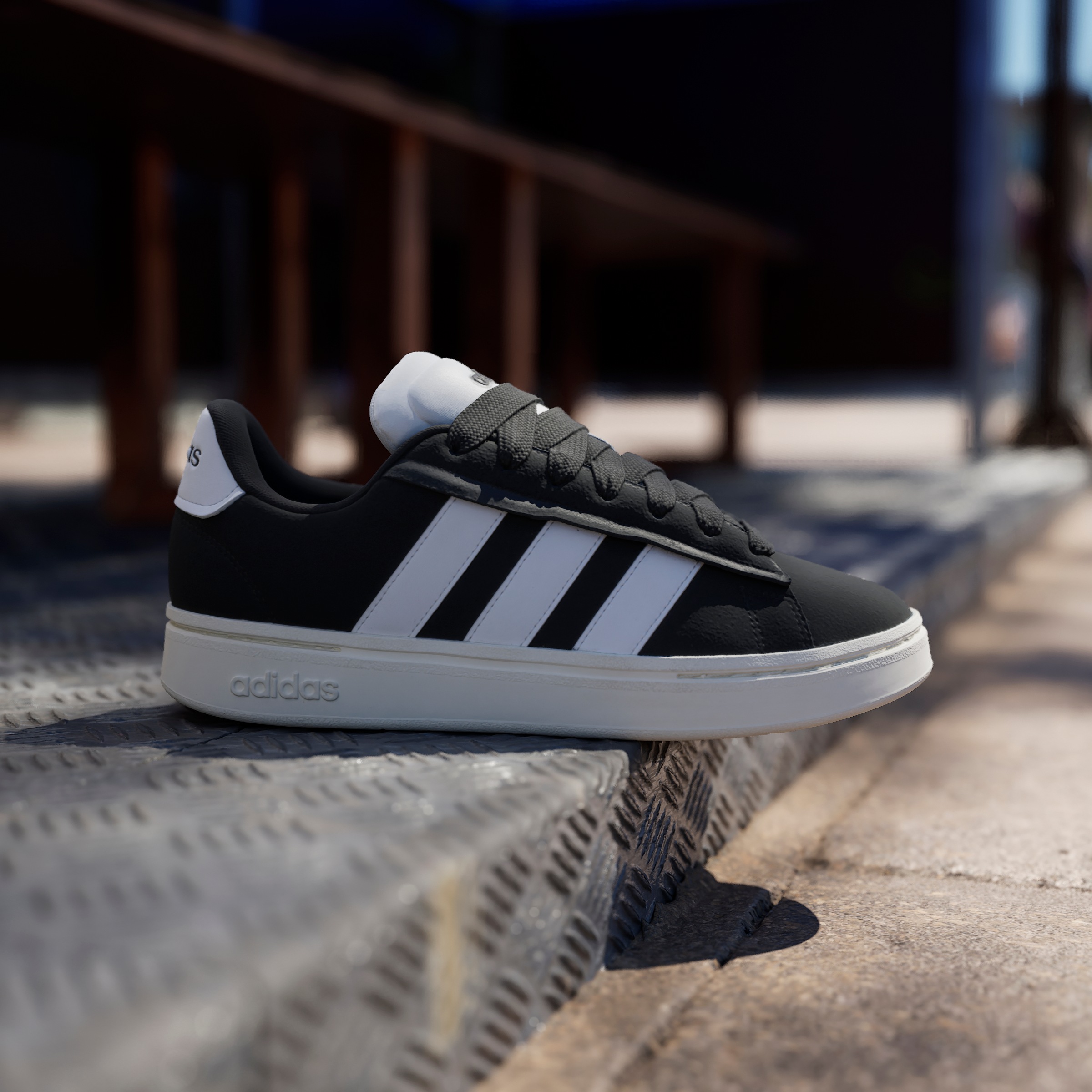 adidas Sportswear Sneaker »GRAND COURT ALPHA«, Design inspiriert vom adidas Campus 00