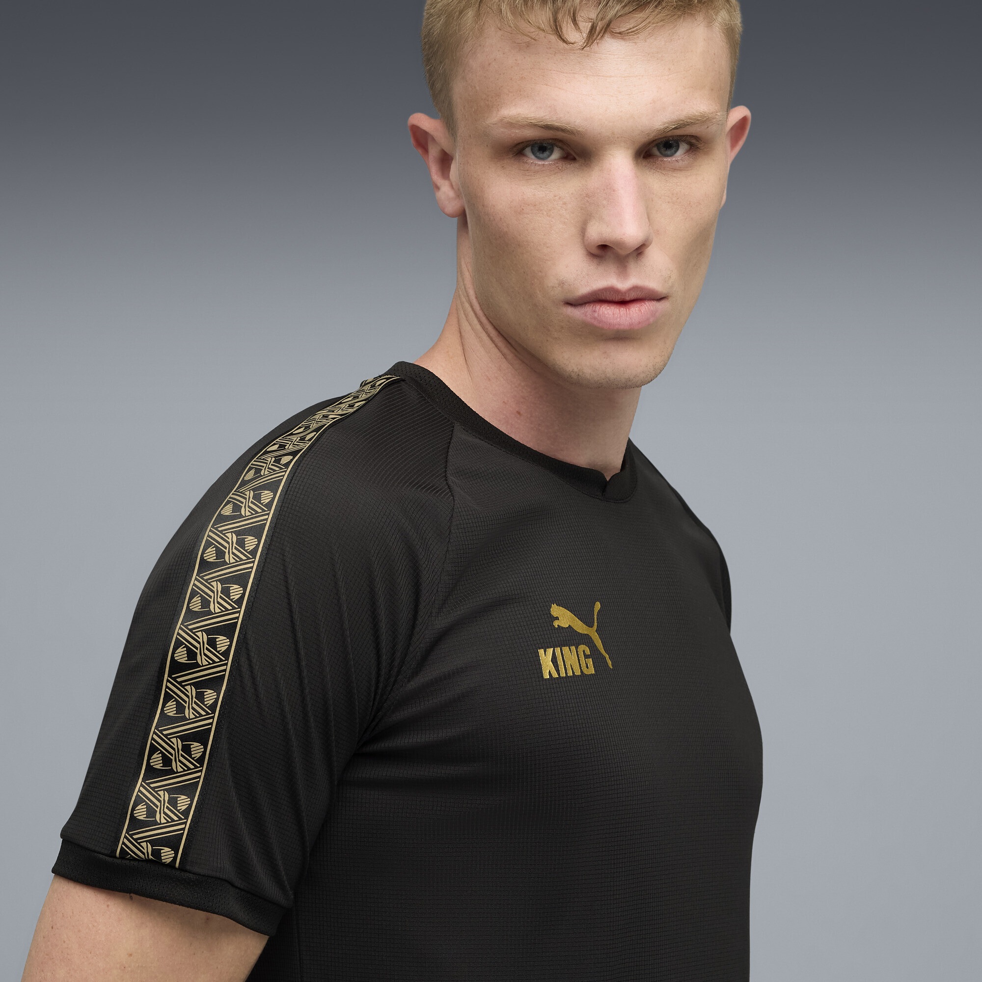 PUMA Trainingsshirt »KINGtouch Fußballtrikot Herren«