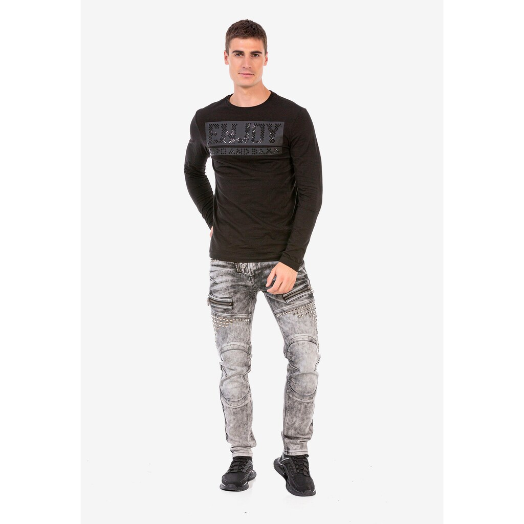 Cipo & Baxx Langarmshirt mit aufwendigen Applikationen Cipo & Baxx Langarmshirt mit aufwendigen Applikationen
