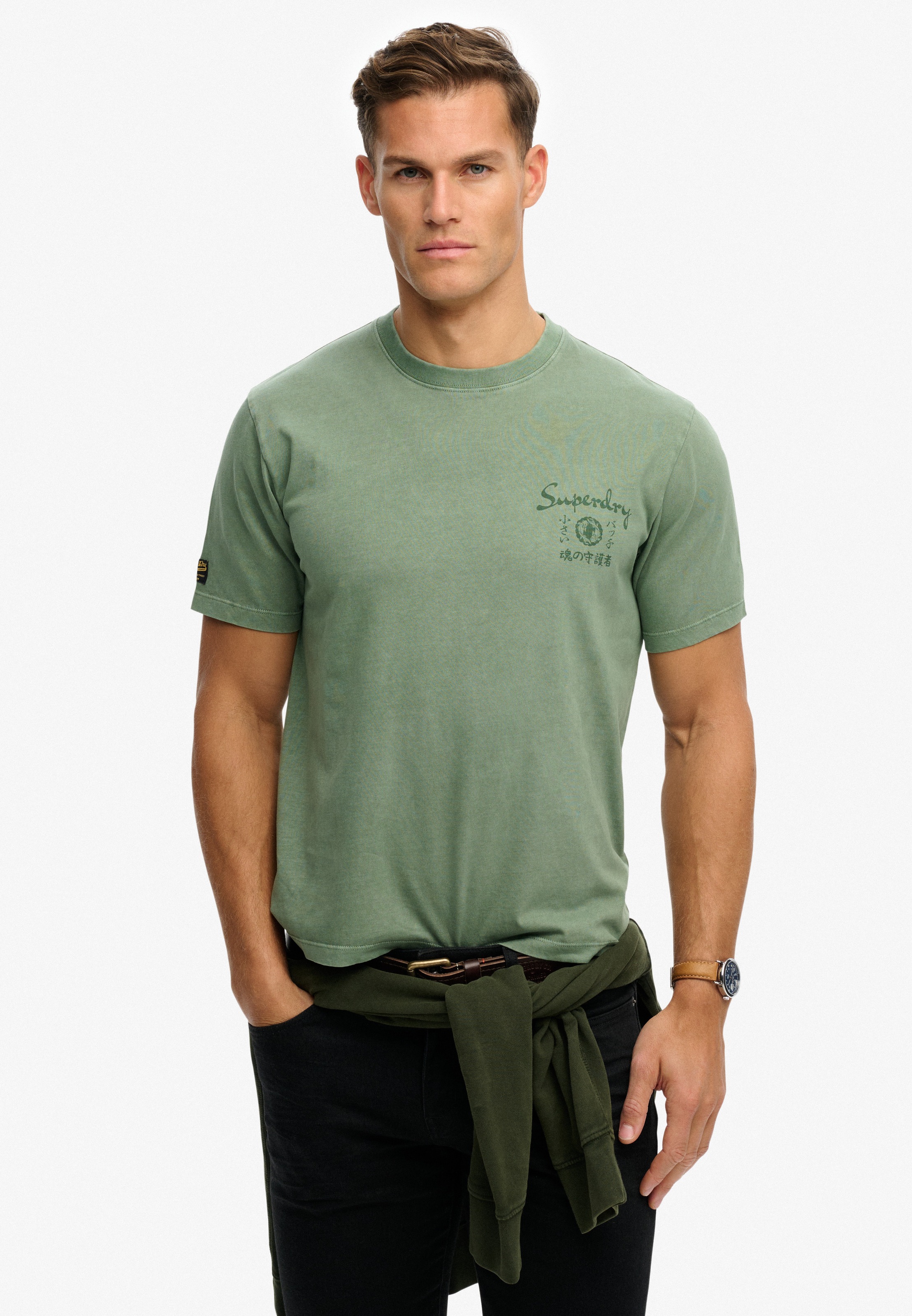 Superdry Rundhalsshirt "TOKYO NARRATIVE LOOSE TEE" mit coolem Tattoo-Print