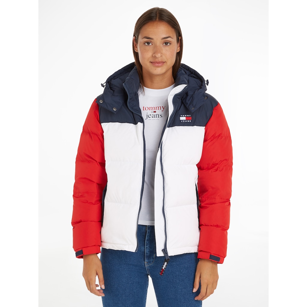 Tommy Jeans Steppjacke »TJW CBLK ALASKA PUFFER«, mit Kapuze, im modischem Colorblocking, mit Kapuze