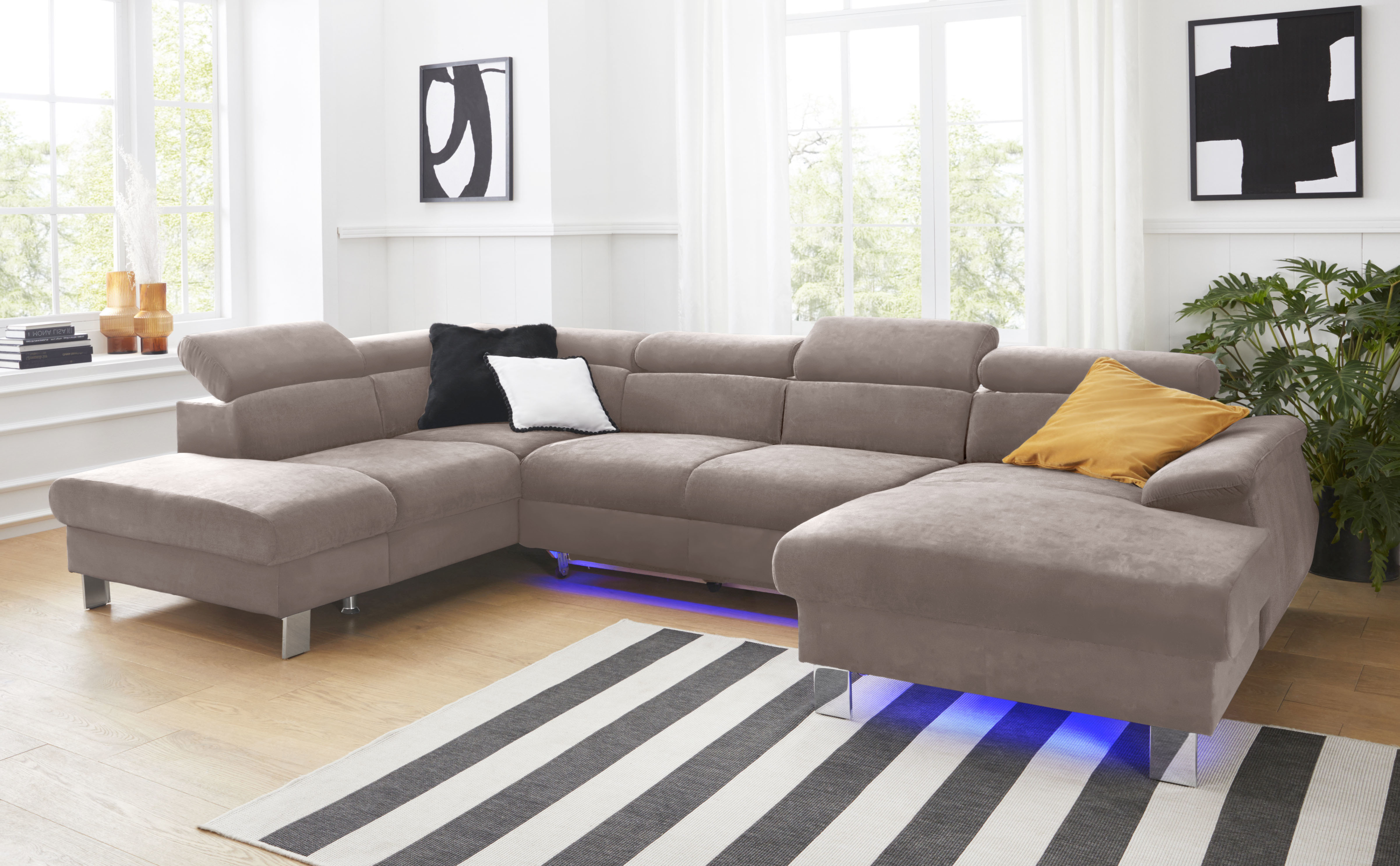 COTTA Wohnlandschaft "Komaris U-Form, B: 320 cm" mit Kopfteilverstellung, optional Schlaffunktion, Bettkasten & Licht
