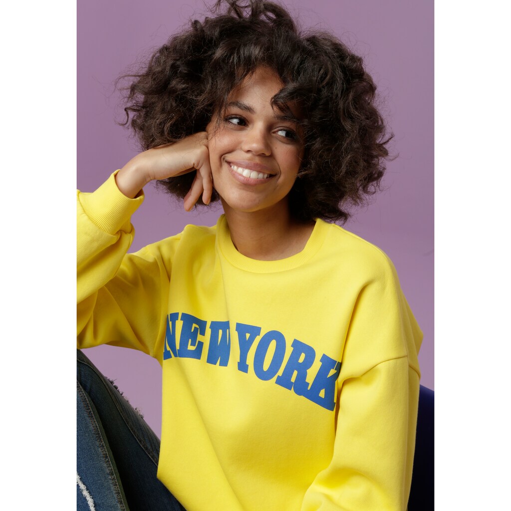 Aniston CASUAL Sweatshirt, in Knallfarben und coolen Schriftzügen - NEUE KOLLEKTION