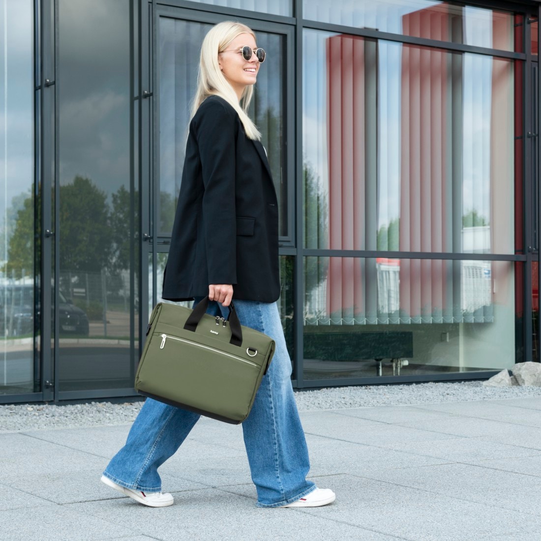 Hama Notebookrucksack »Laptoptasche (40 – 41 cm (15,6 – 16,2“), wasserabweisend, gepolstert)« extralanger Reißverschluss