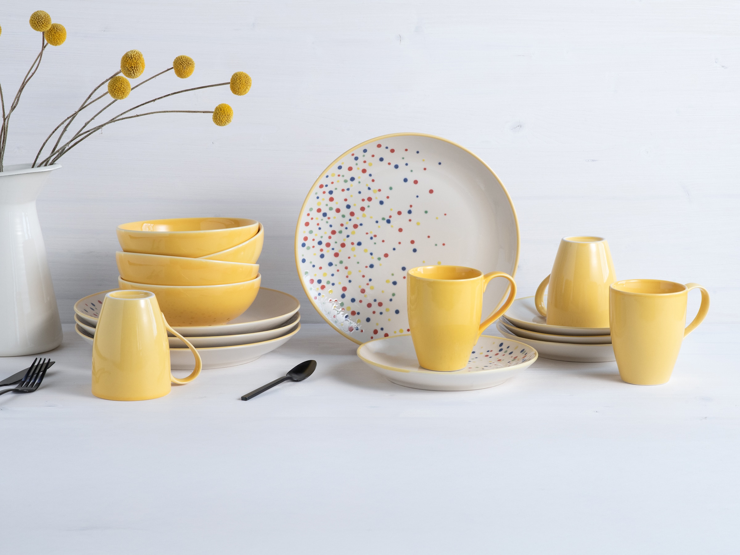 CreaTable Kombiservice »Joy, Kombi-Service 16-tlg.«, (Set, 16 tlg.), Unregelmäßige bunte Punkte, Gute Laune Geschirr, Frisch, Freundlich
