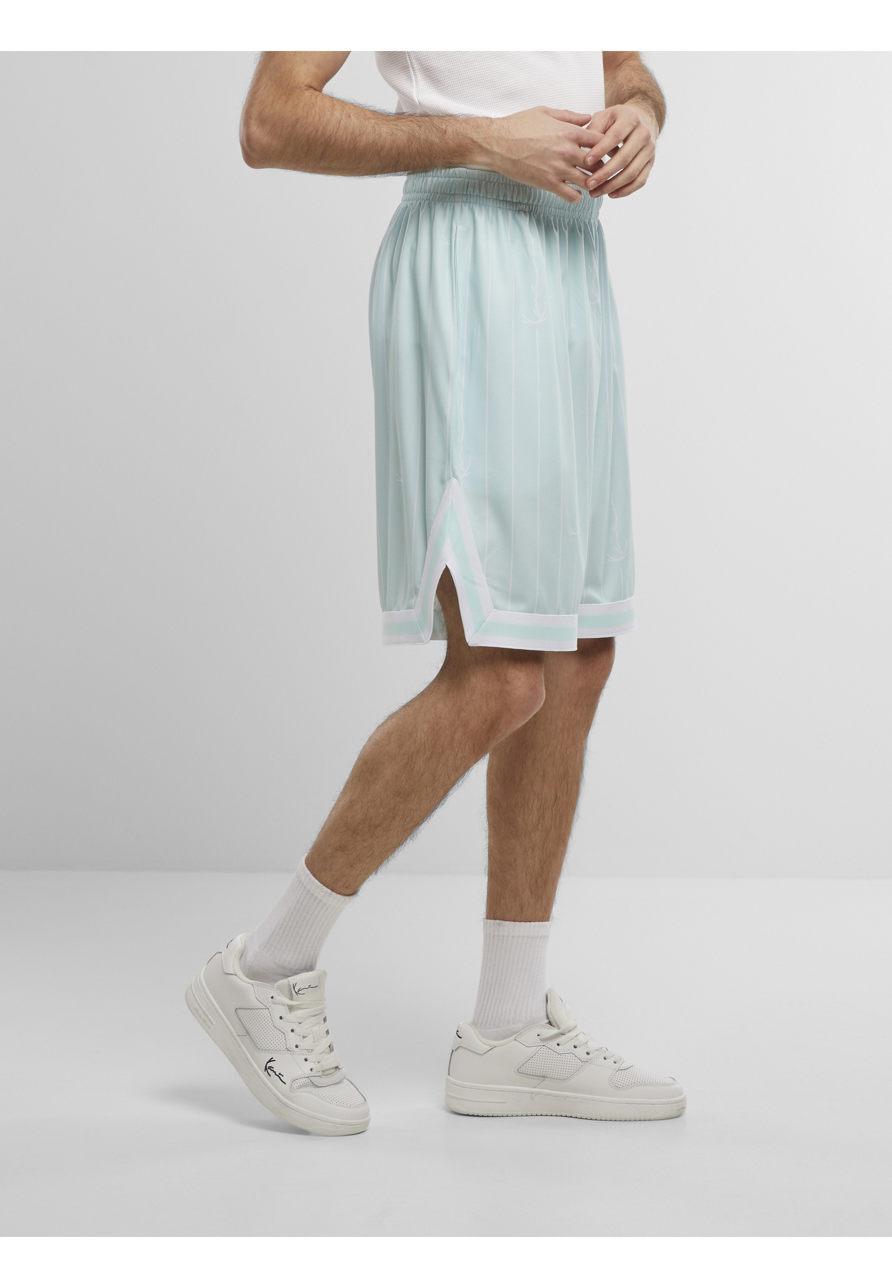 Karl Kani Shorts »Karl Kani Small Varsity Logo Pinstripe Mesh Shorts«