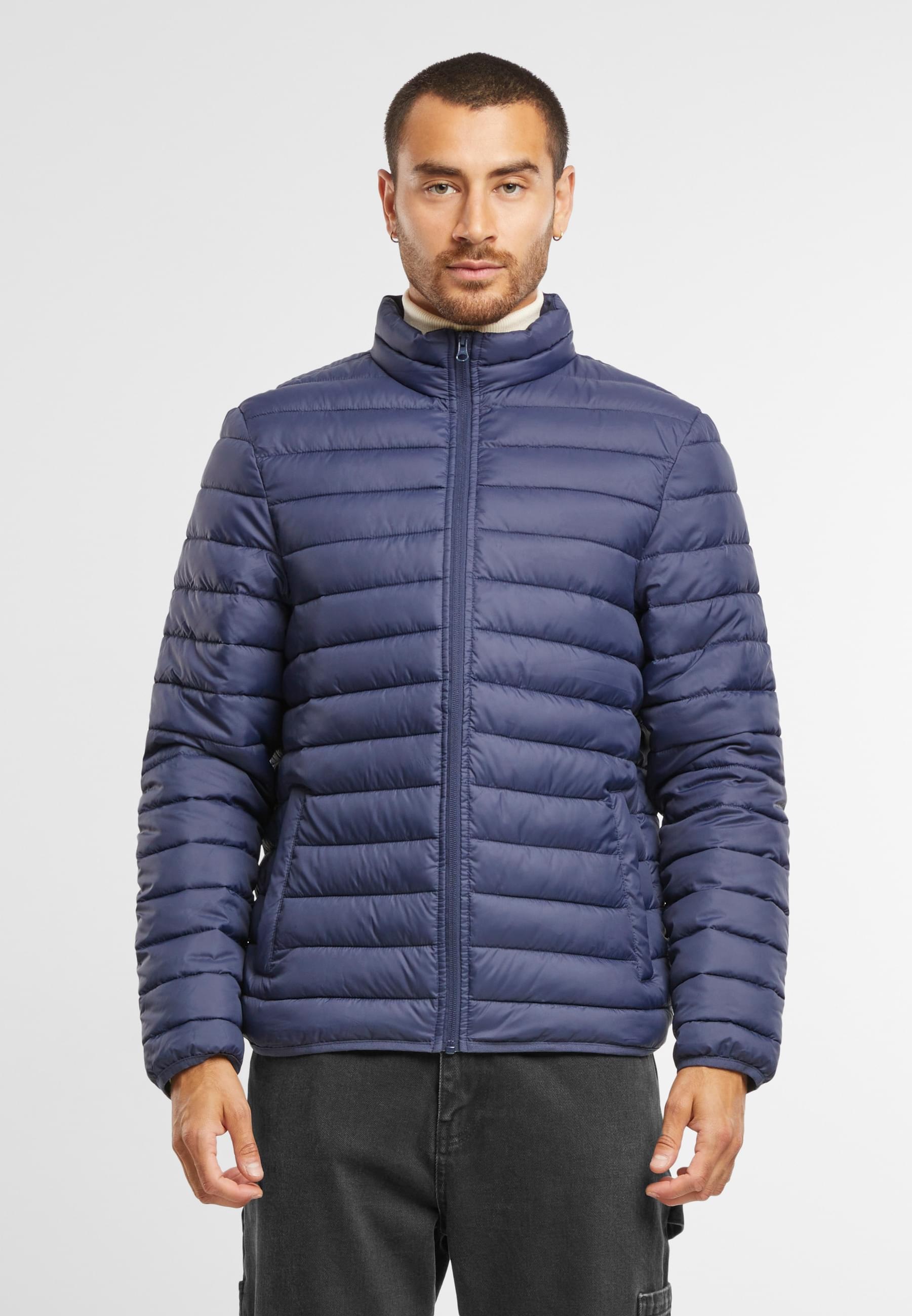 URBAN CLASSICS Allwetterjacke »Urban Classics Basic Light Weight Jacket«, (1 St.), mit Kapuze