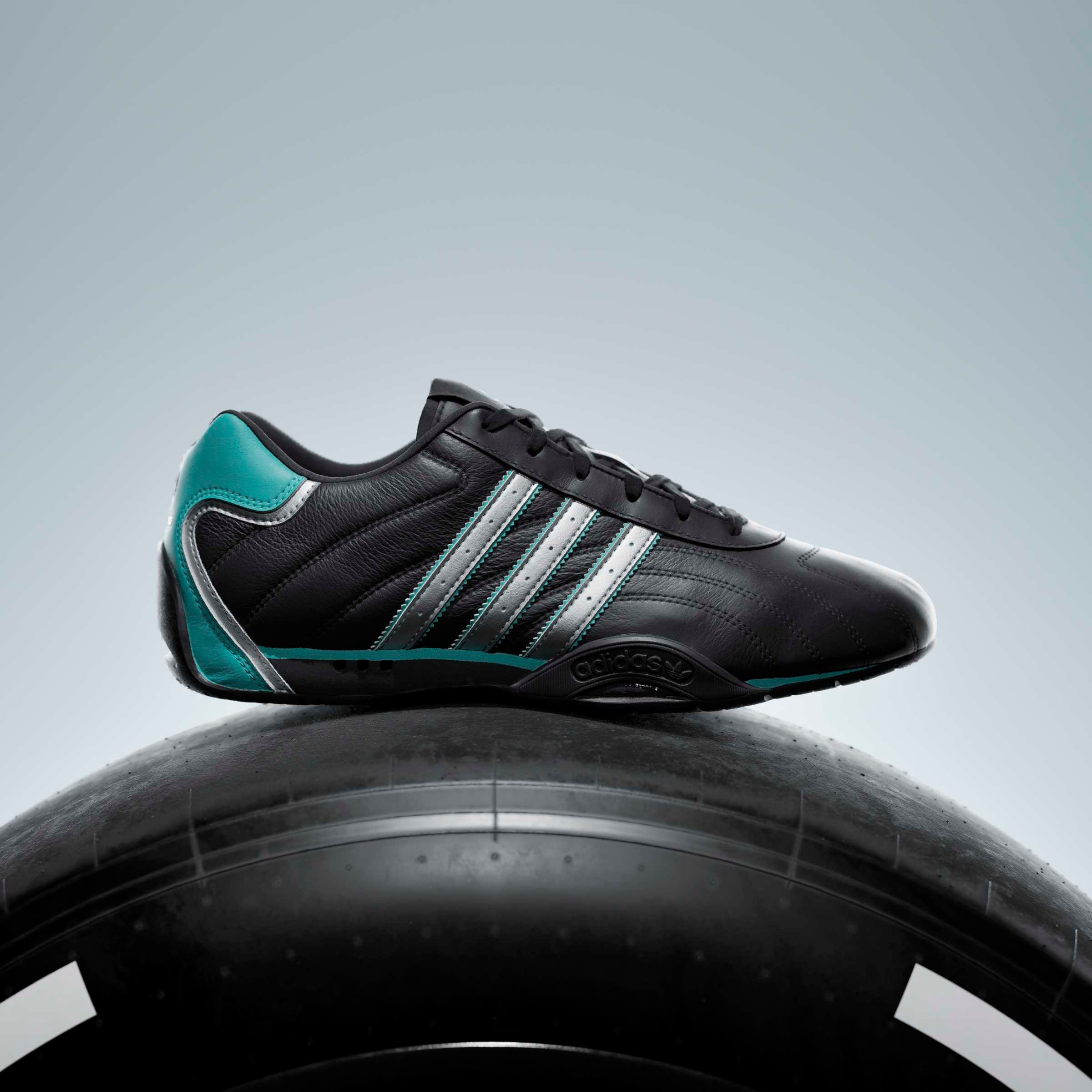 adidas Performance Sneaker »ADIRACER LO MERCEDES AMG PETRONAS F1 TEAM«