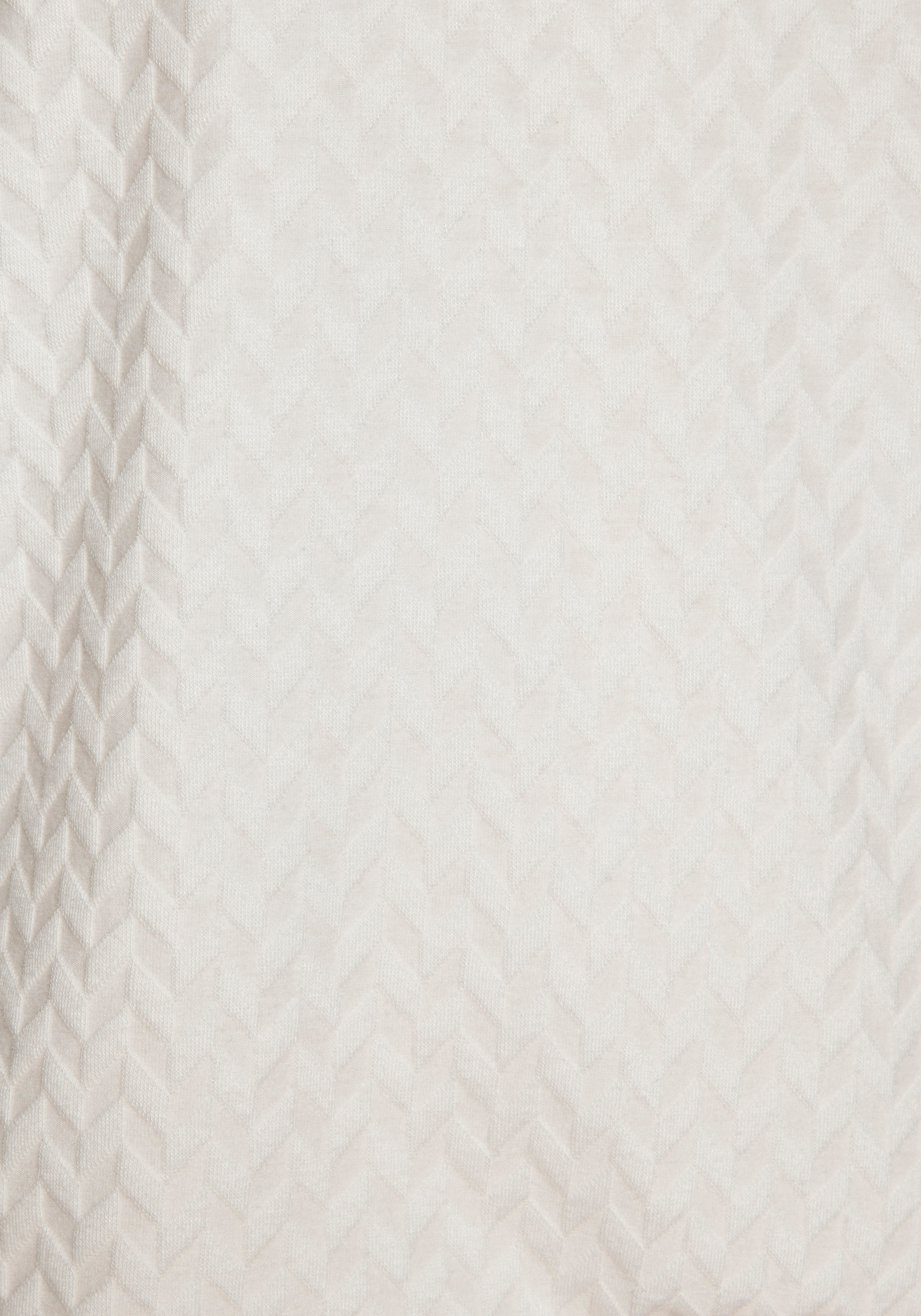 Vivance Kurzarmshirt »mit modischem Jacquard-Muster«, aus hochwertiger Qualität mit Viskose