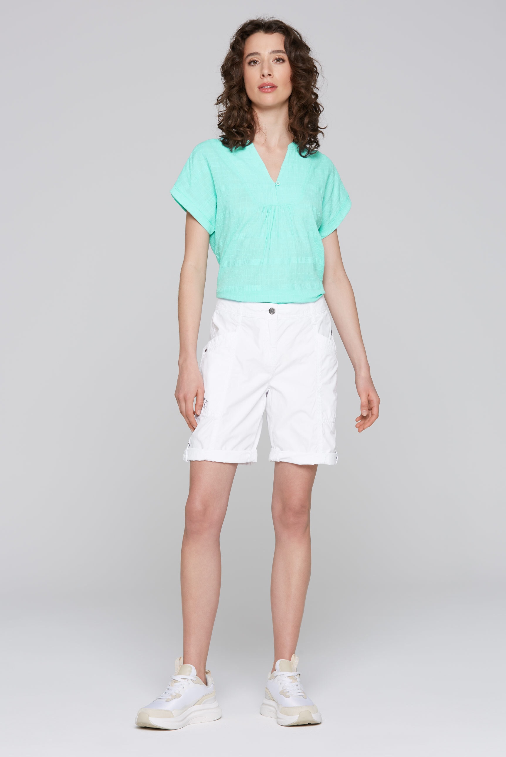 SOCCX Shorts, Krempelsaum mit Druckknopfriegel