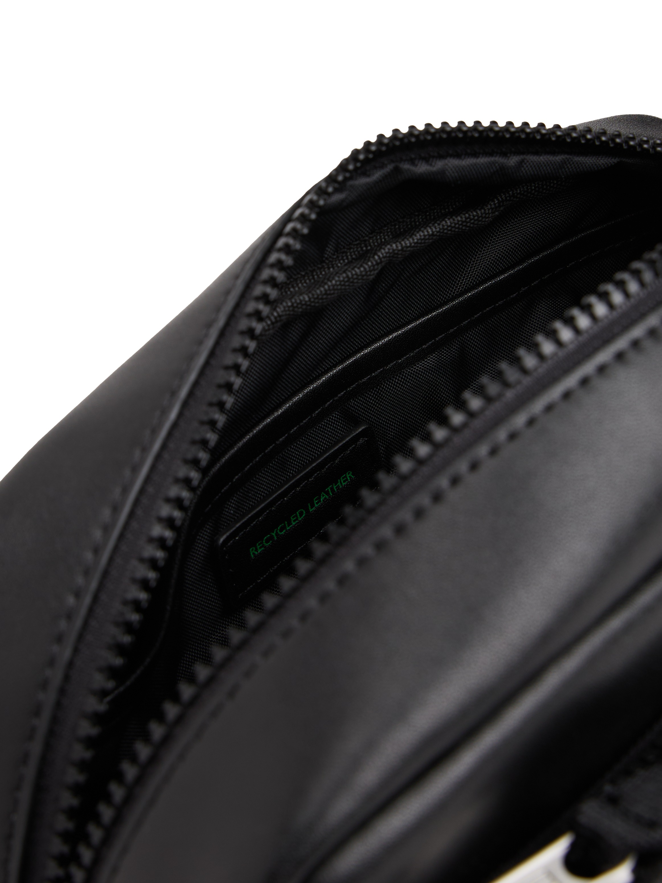 Tommy Jeans Kulturbeutel "TJM LINEAR LEATHER WASHBAG", Reise, Unisex Miniba günstig online kaufen