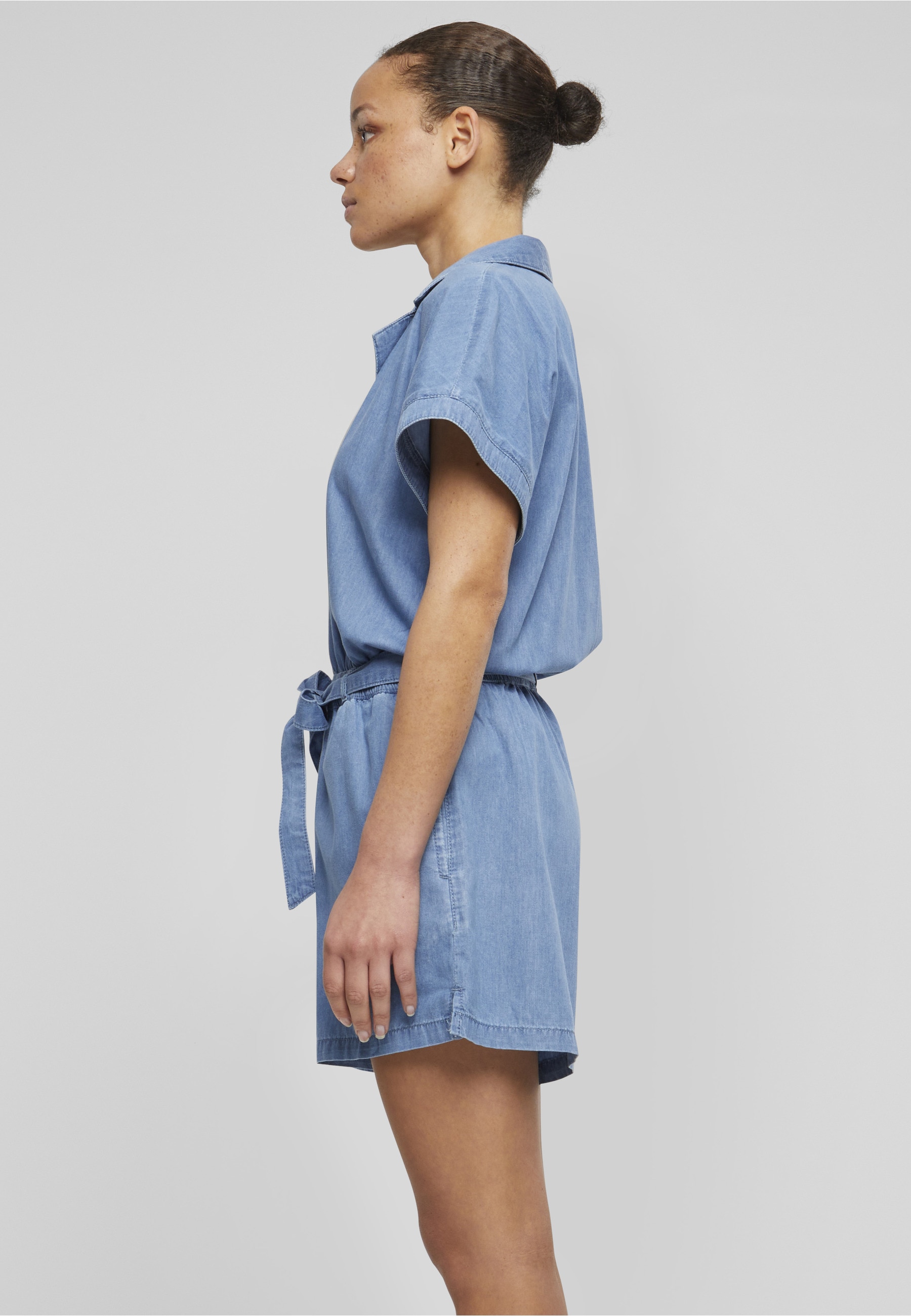 URBAN CLASSICS Latzjeans »Urban Classics Damen Ladies Light Denim Resort Jumpsuit«
