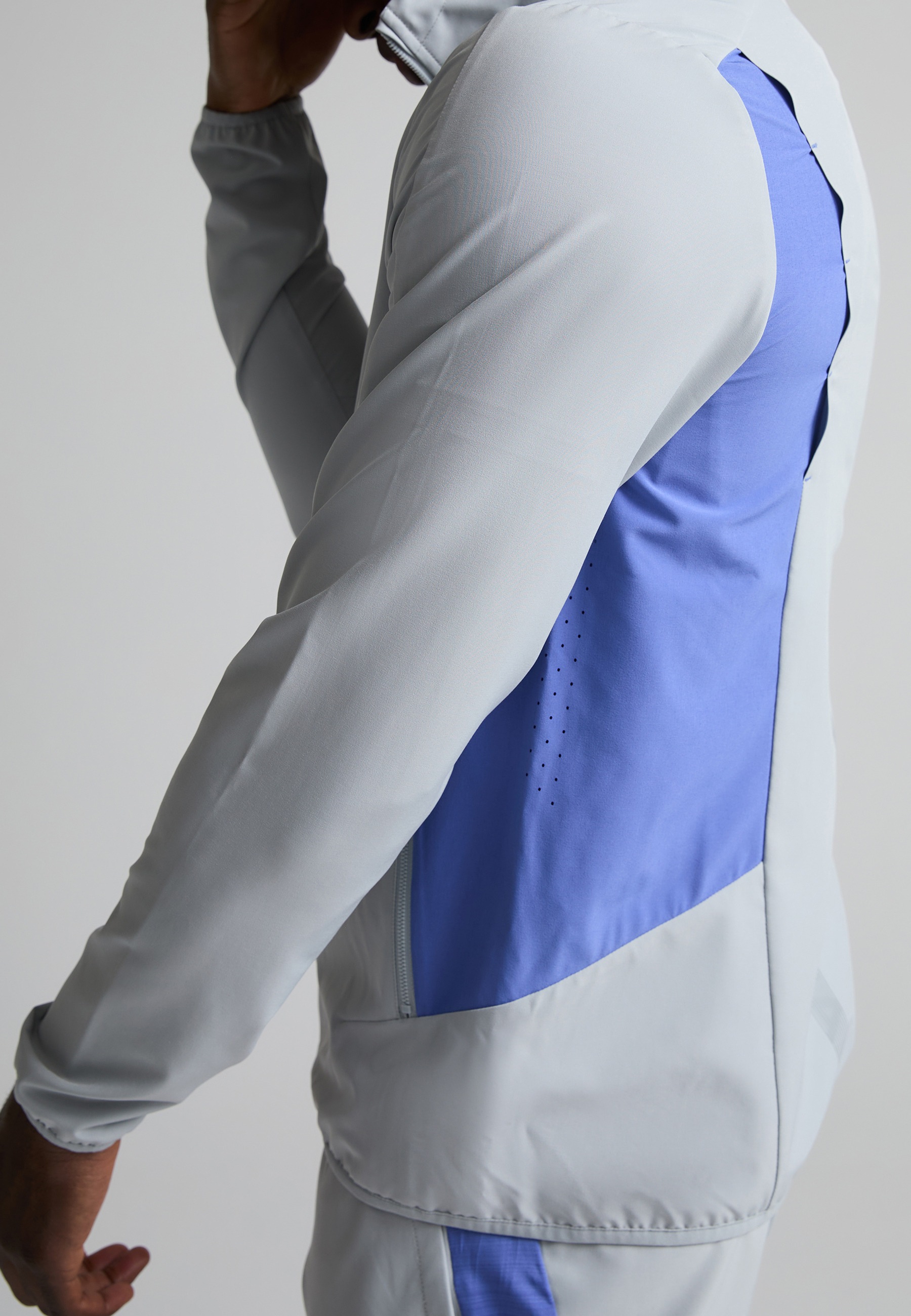 Monterrain Outdoorjacke »Monterrain LYDER WINDRUNNER« 1 Stk. tlg. mit Kapuze