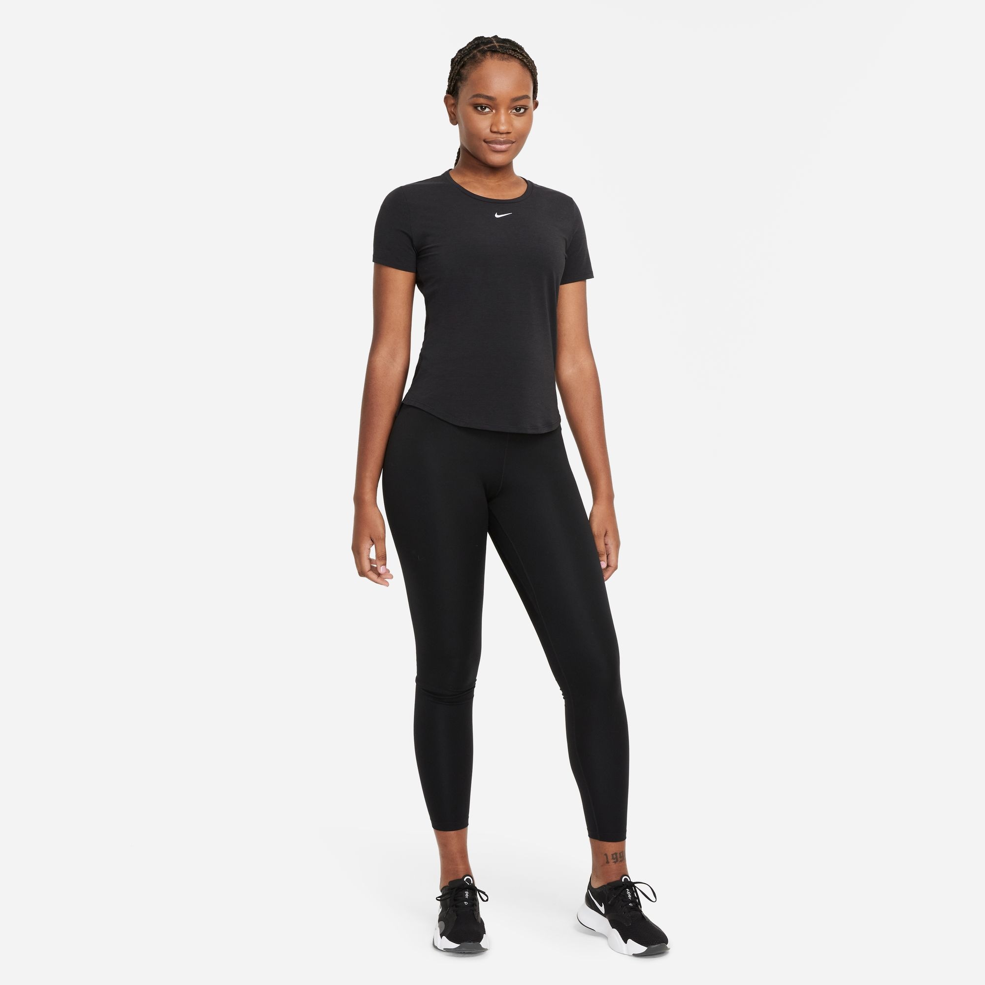 Nike Trainingsshirt »DRI-FIT UV ONE LUXE WOMEN'S STANDARD FIT SHORT-SLEEVE TOP«