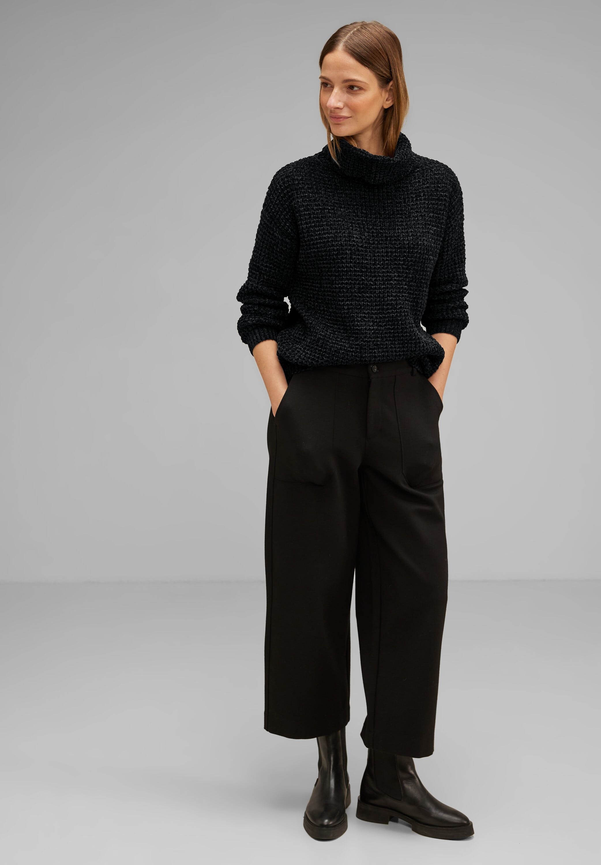 STREET ONE Rollkragenpullover, mit Lochmuster