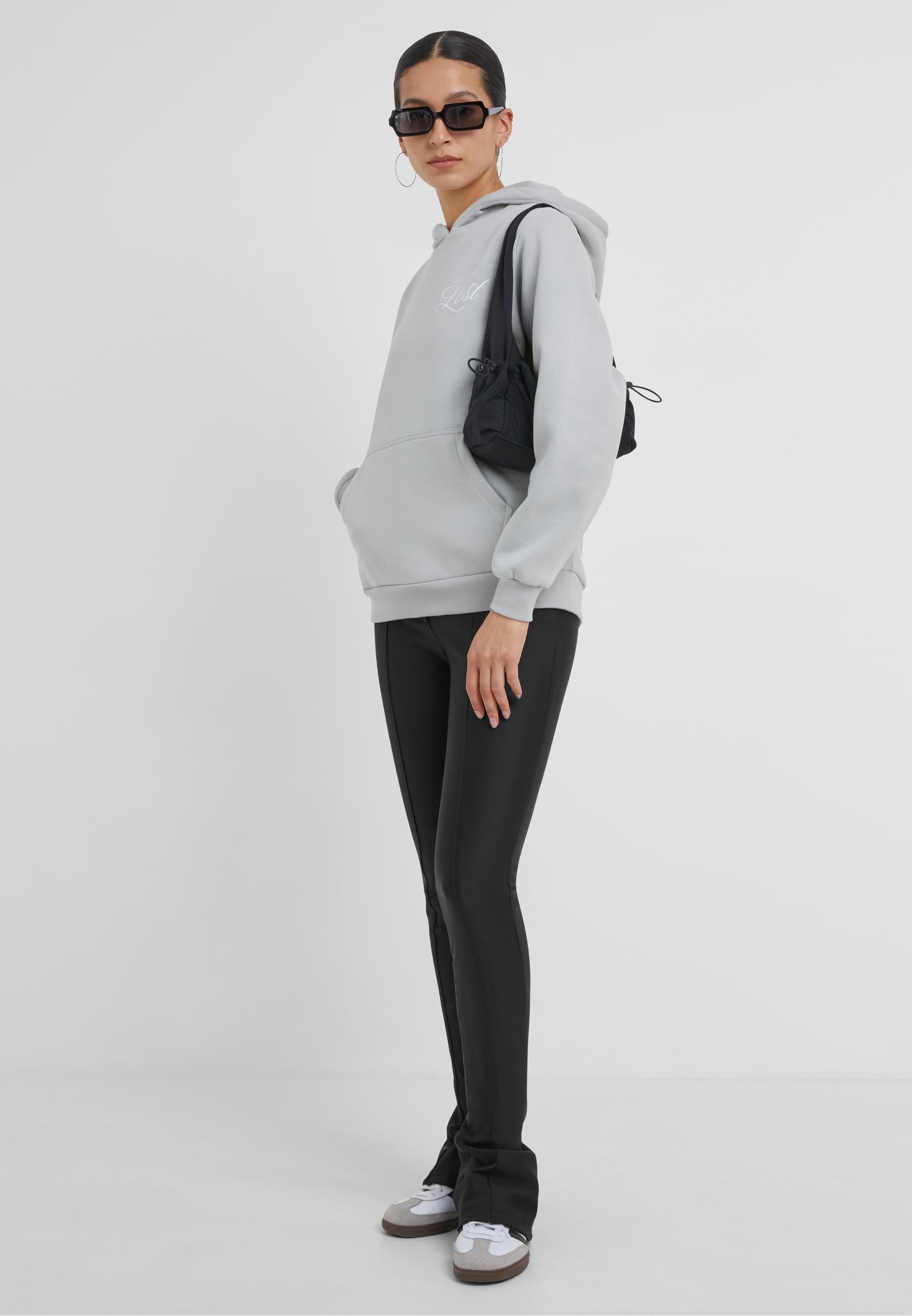 Miss Tee Kapuzenpullover »Miss Tee Lost Flowers Ladies Fluffy Hoody«, (1 tlg.)