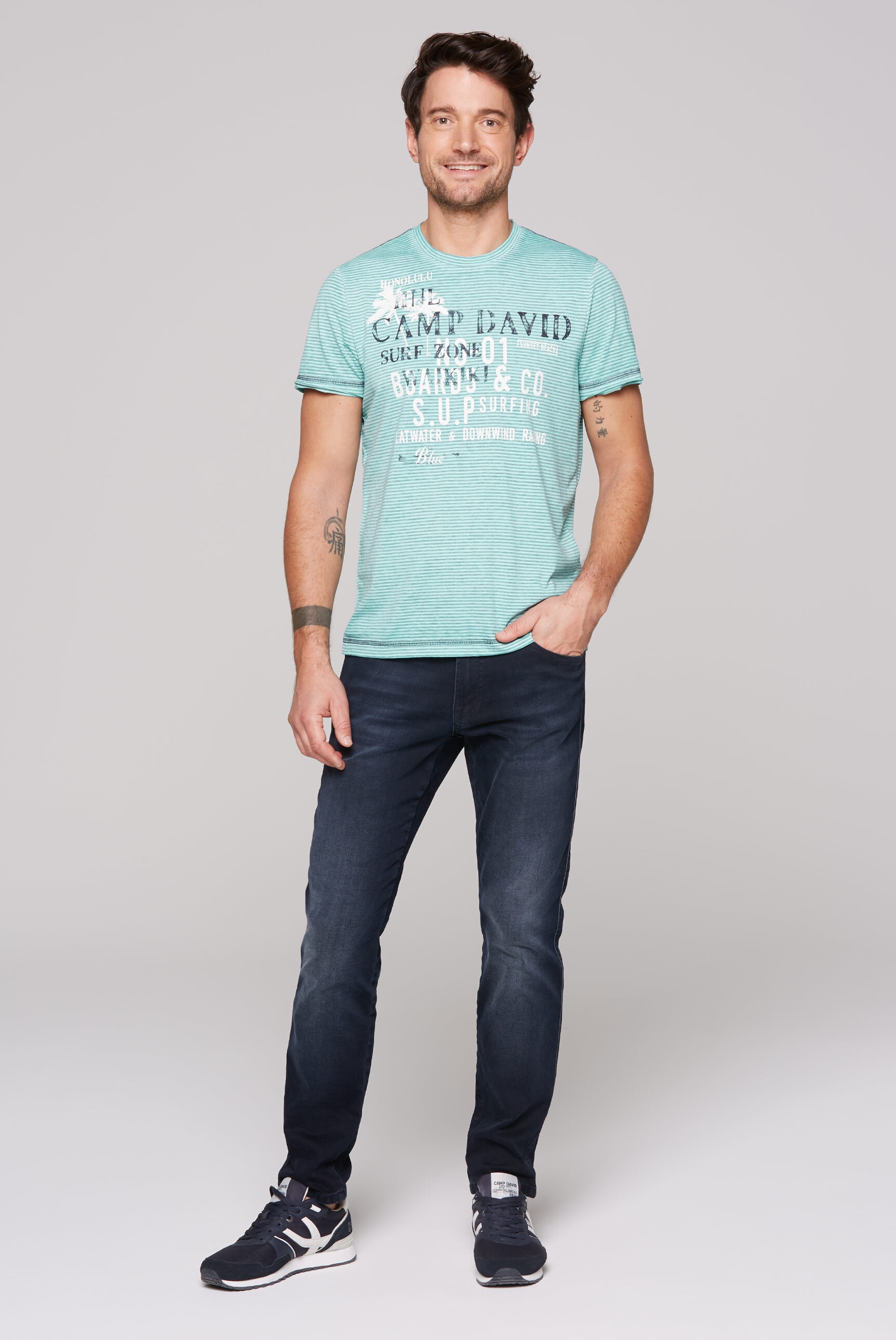 CAMP DAVID Rundhalsshirt, mit Ausbrenner-Effekten