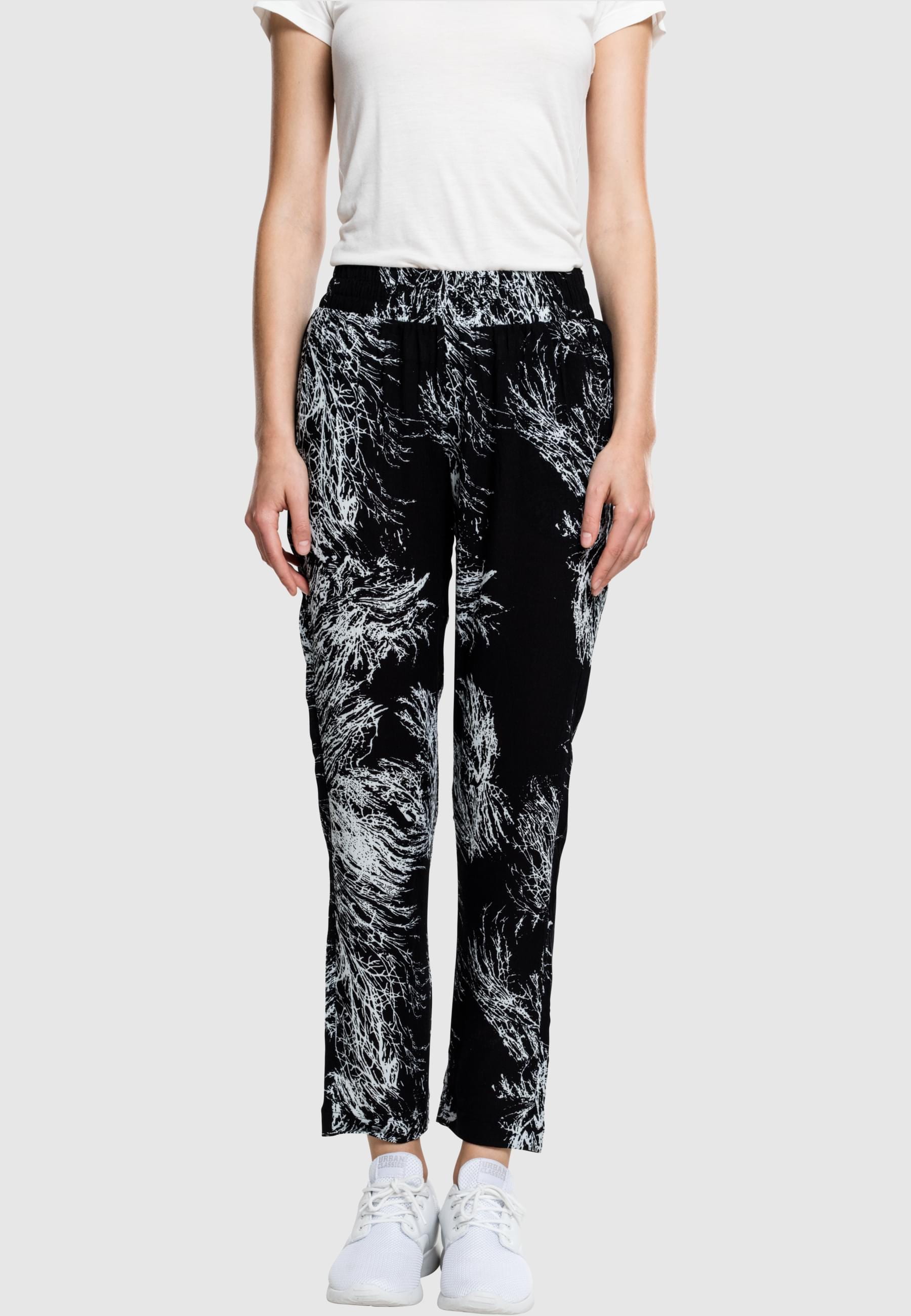 URBAN CLASSICS Stoffhose »Urban Classics Damen Ladies Beach Pants«, (1 tlg.)
