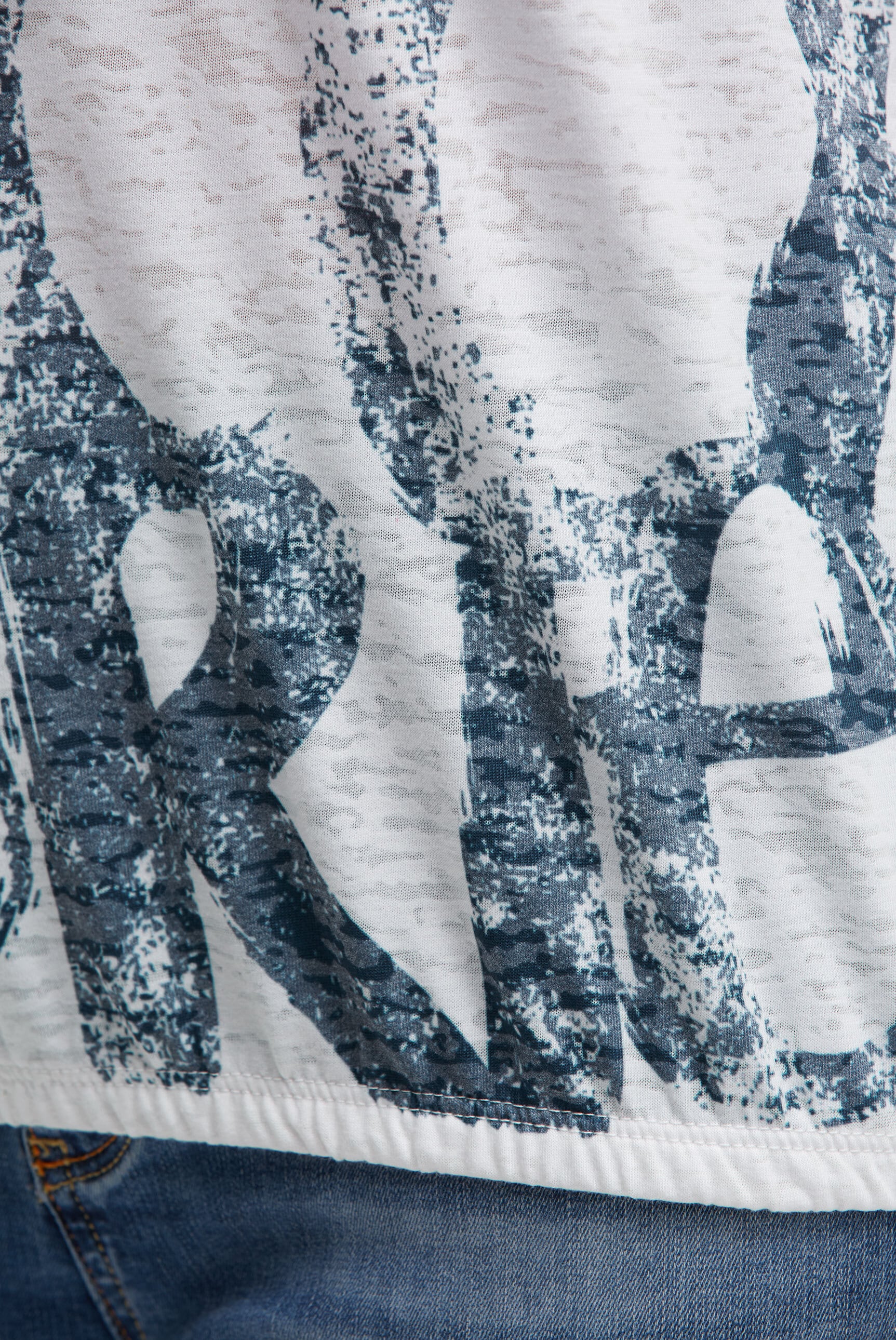 SOCCX Rundhalsshirt mit Ausbrenner-Effekten