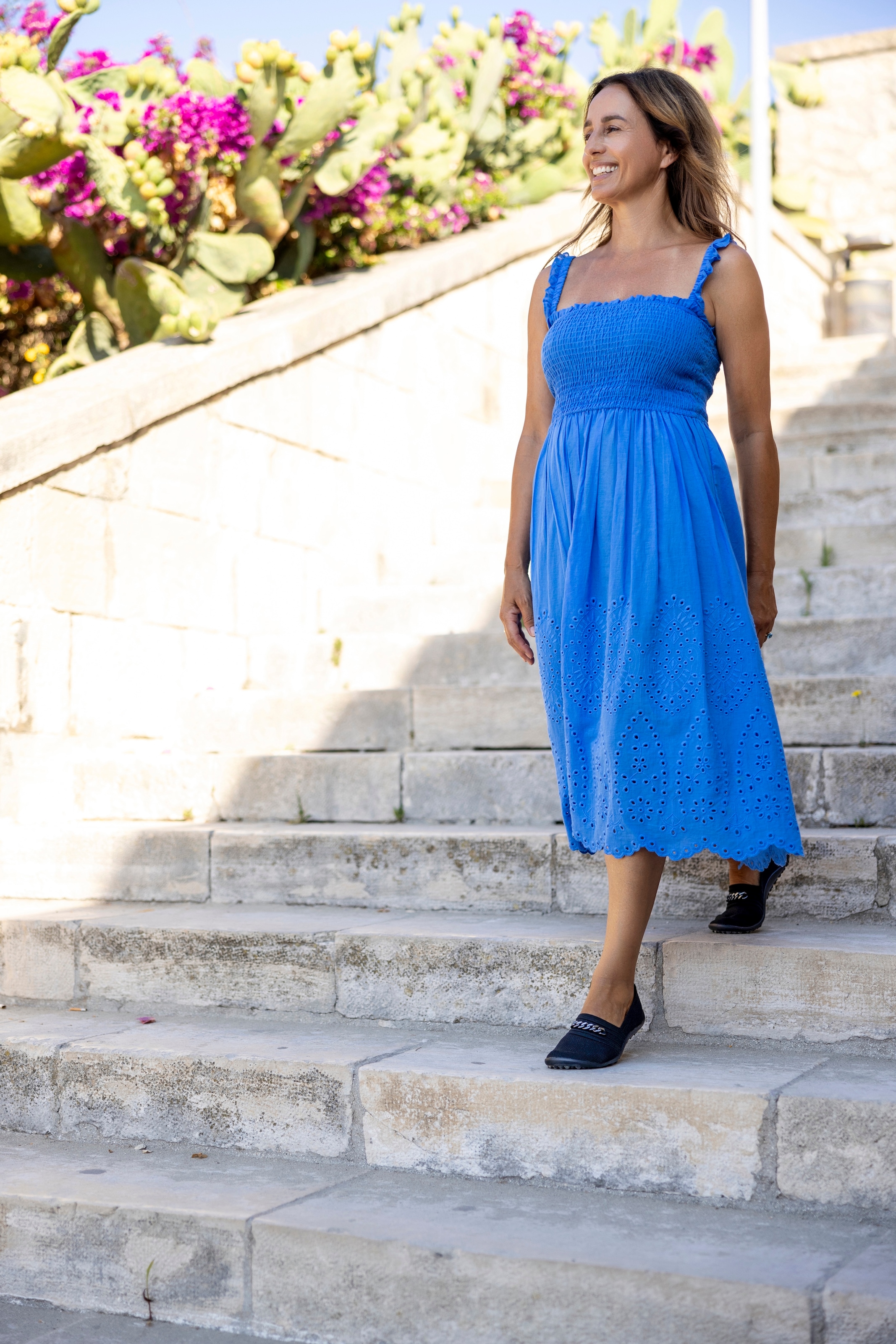 Leguano Barfußschuh »LADY FAMOUS«  Flats, Ballerina, Bequemschuh mit goldfarbener Zierkette