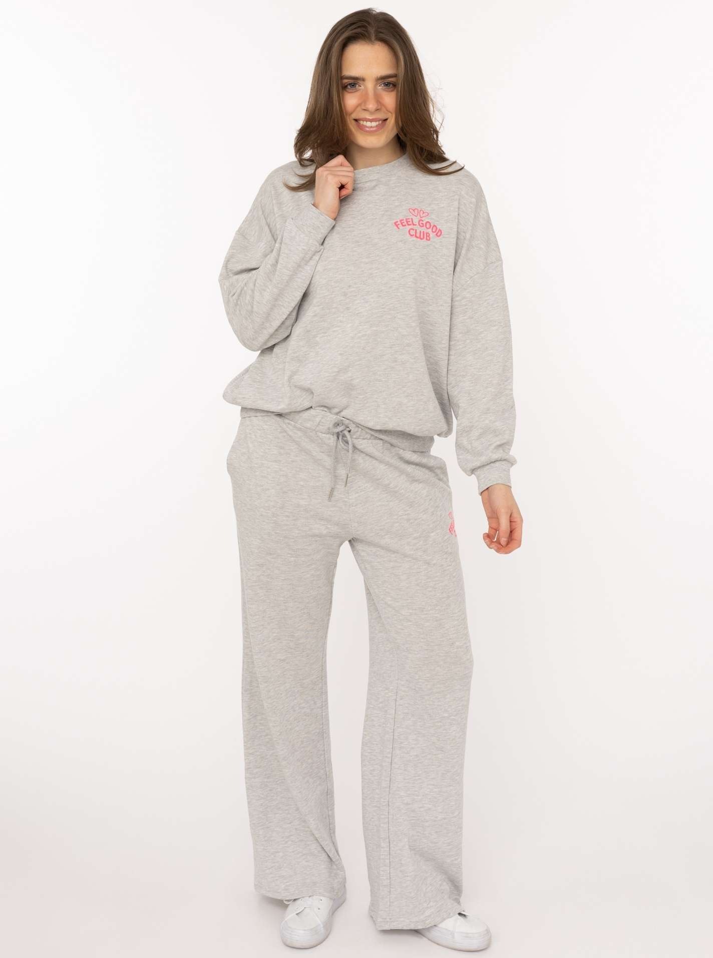 Zwillingsherz Sweathose ""Feel Good Club"" unifarben, kleine Stickerei günstig online kaufen