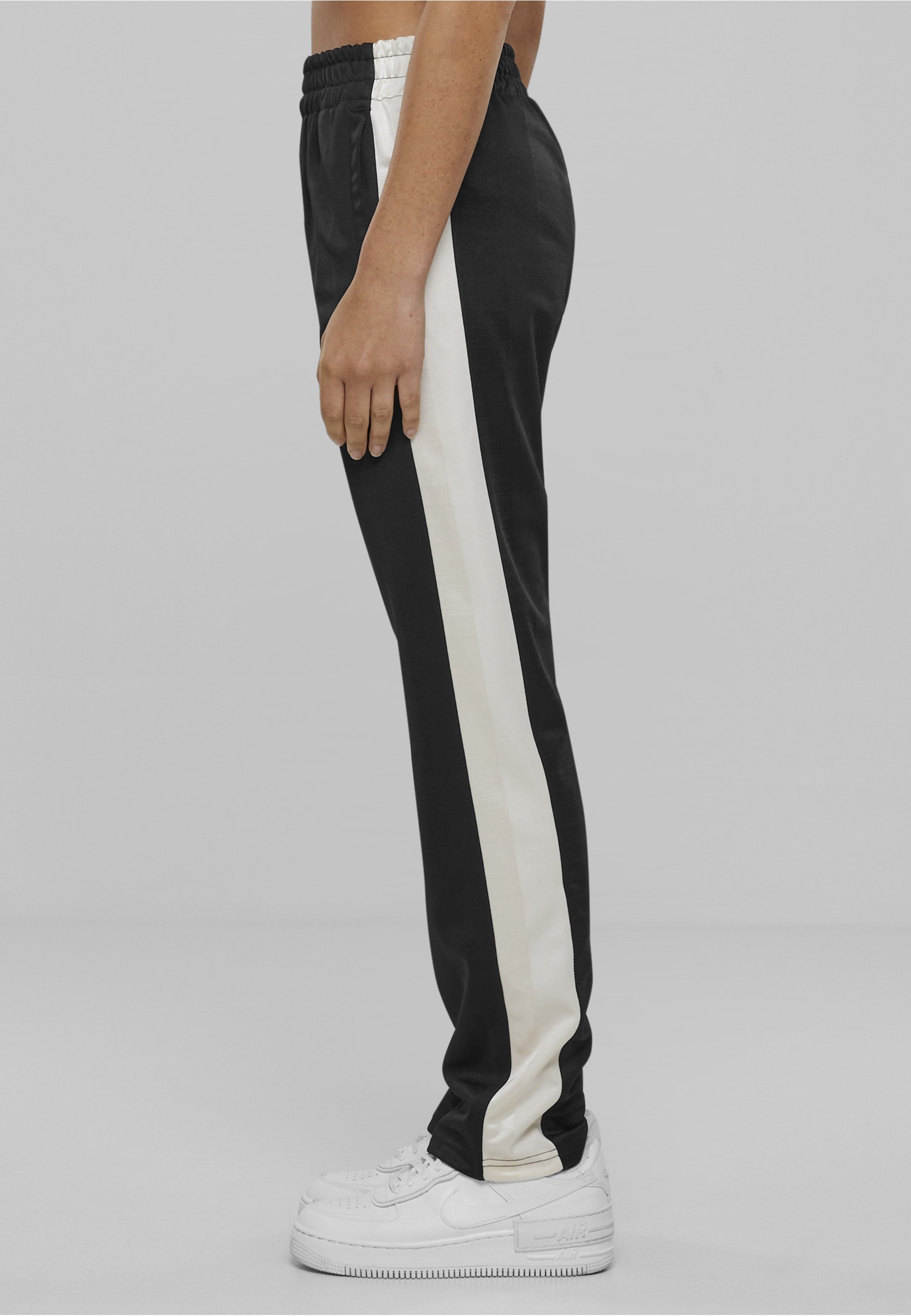 Fubu Stoffhose »Fubu Herren FM223-018-2 FUBU Corporate Striped Track Pants«