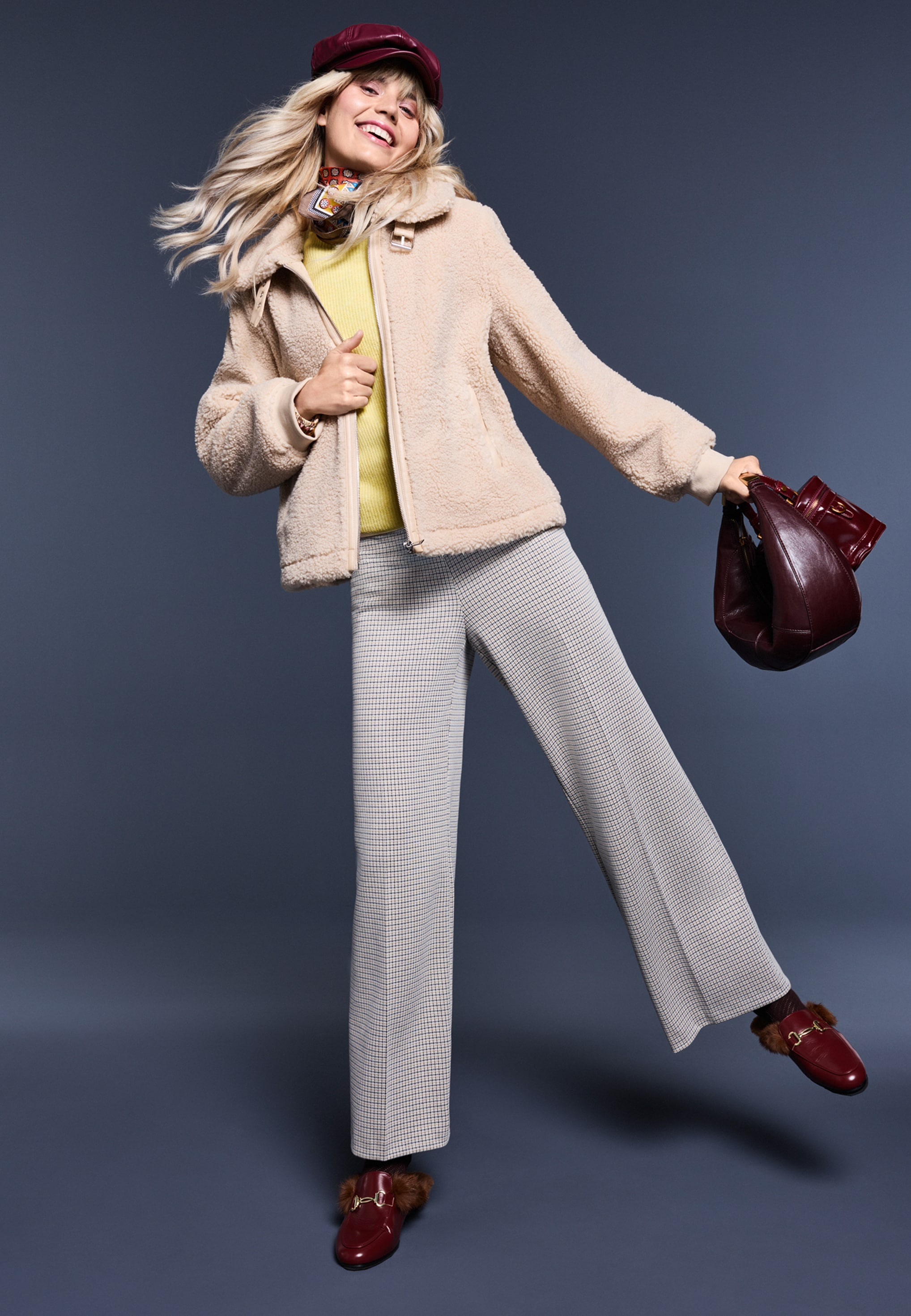 Cartoon Plüschjacke »Damen mit Eingrifftaschen«