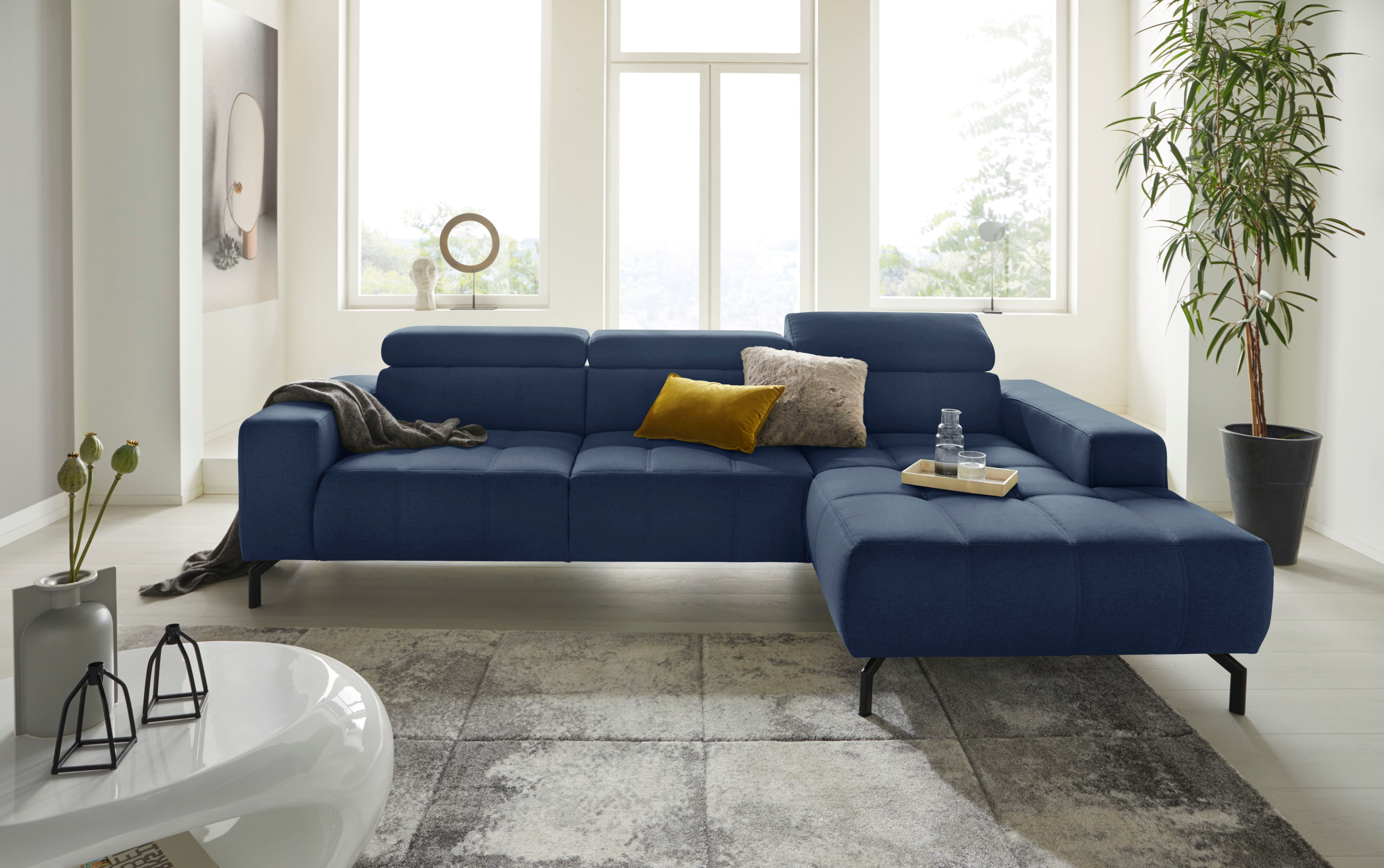 DOMO collection Ecksofa "Cunelli tolle Sitznähte als Designelement, fester Sitzkomfort, L-Form" whlw. verstellbare Kopfteile, passend für gängige Saugroboter