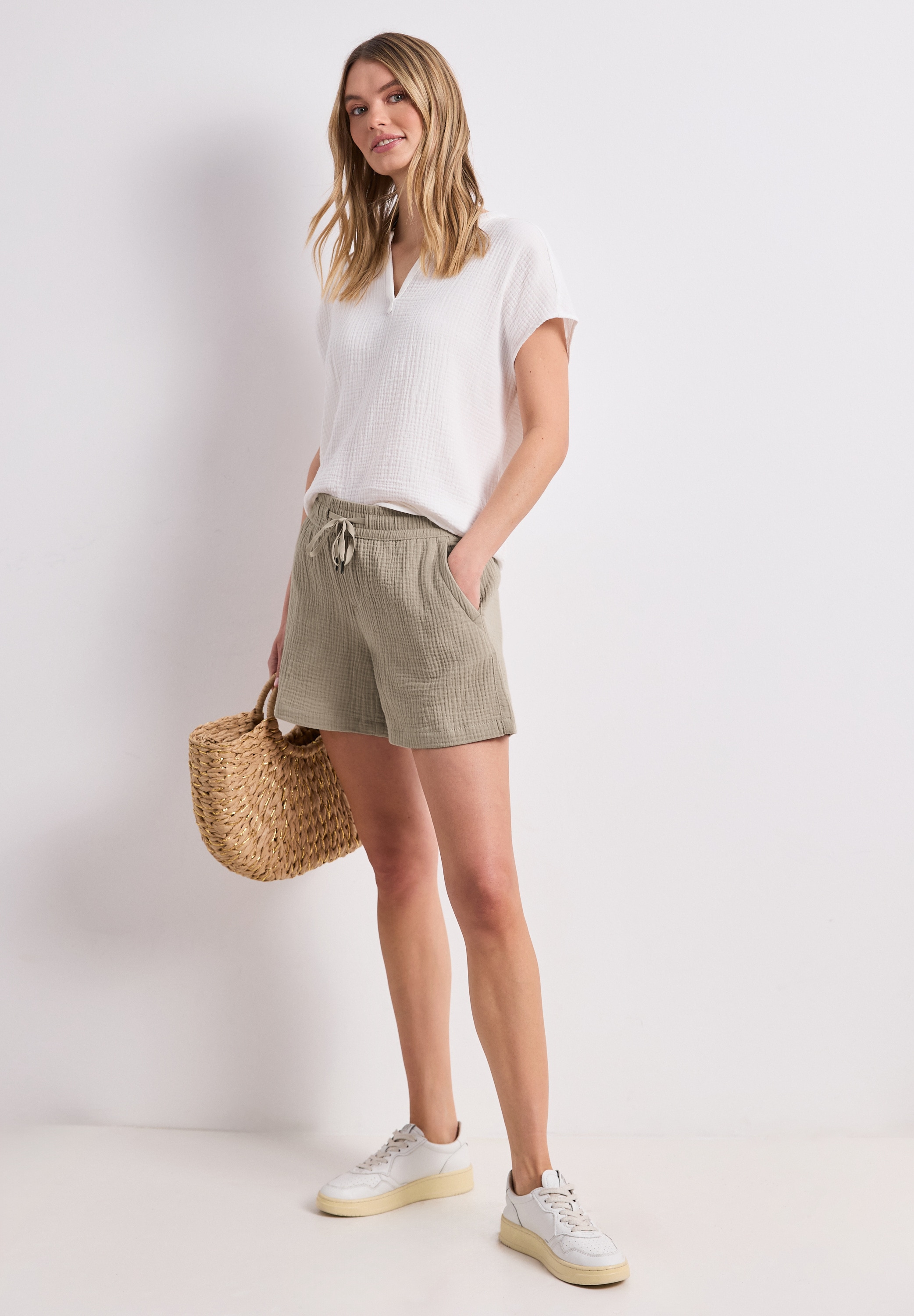 STREET ONE Shorts  Middle Waist