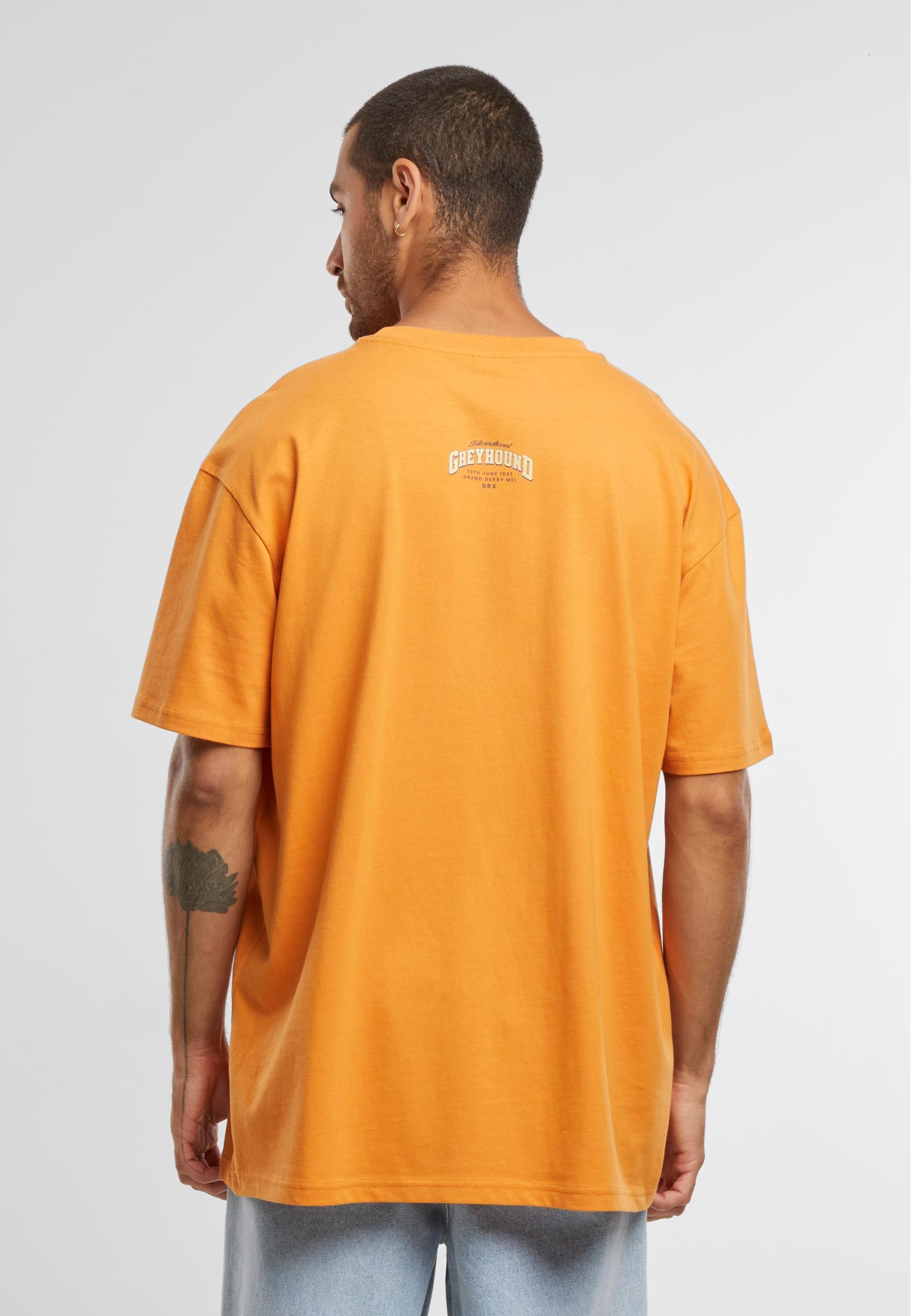 MisterTee T-Shirt »MisterTee Greyhound Racing Oversize Tee«, (1 tlg.)