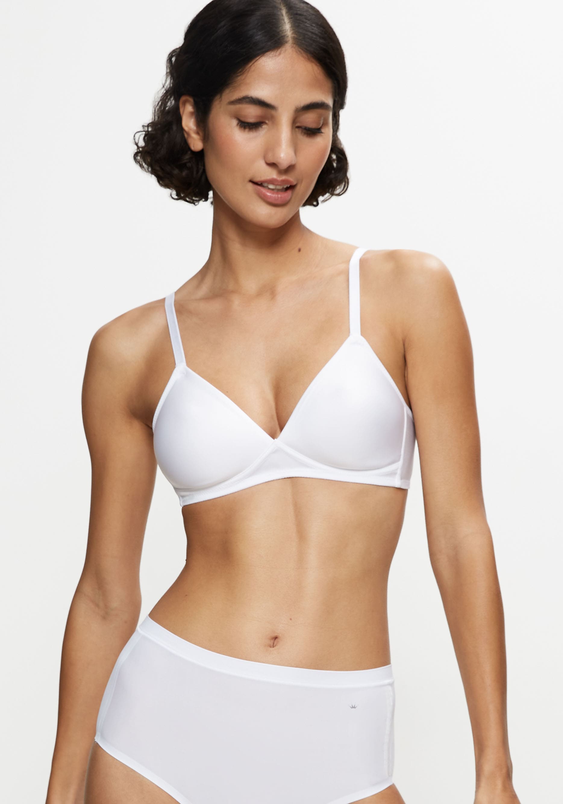 Triumph Bralette "Soft Sensation P X", ohne Bügel, mit atmungsaktiven Schalen, Basic Dessous