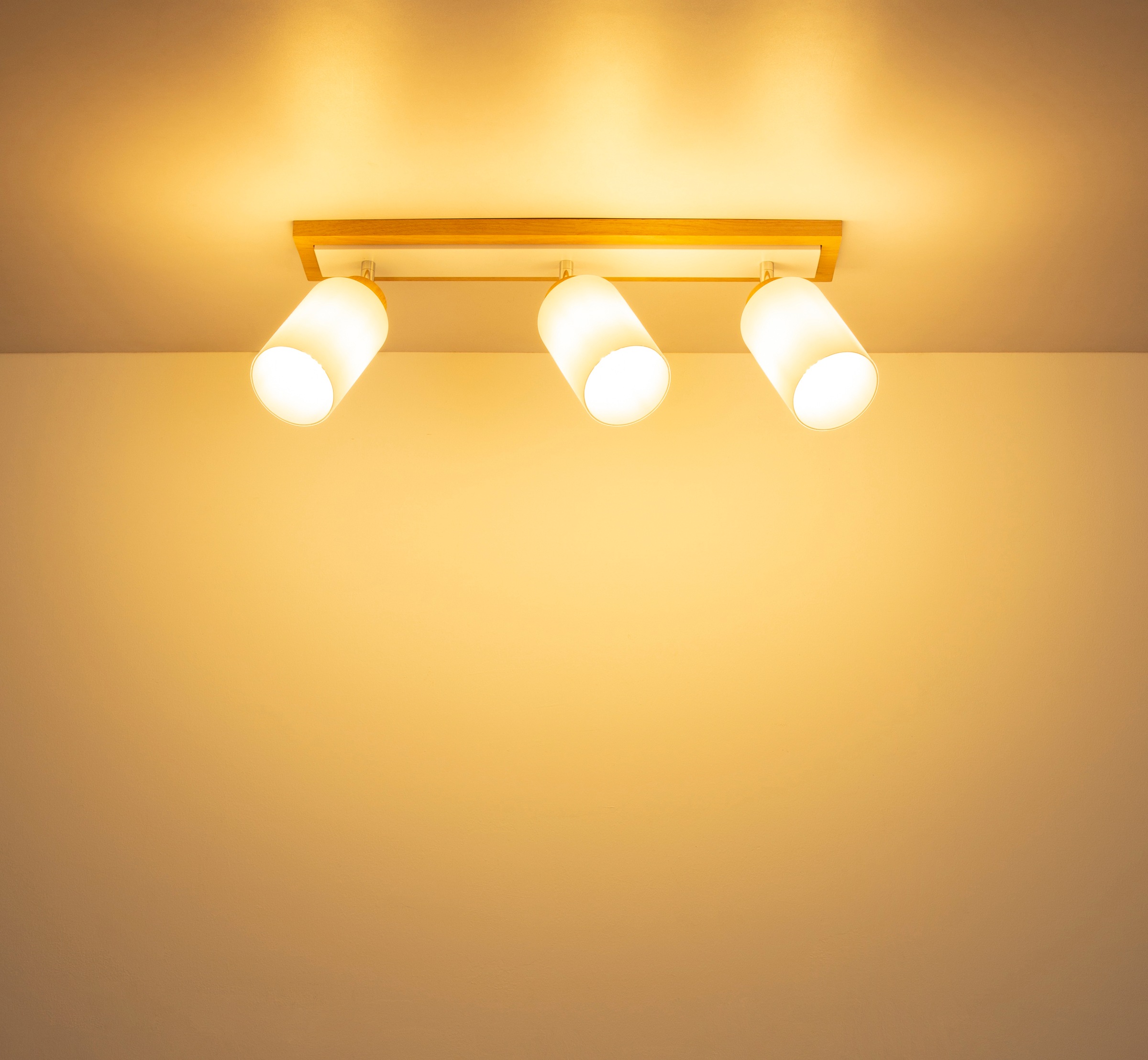 GLOBO LIGHTING Deckenstrahler »ROWENA« E27 1 Stk. Flexibler Strahler, drehbar, Holz & Metall, klassisch modern