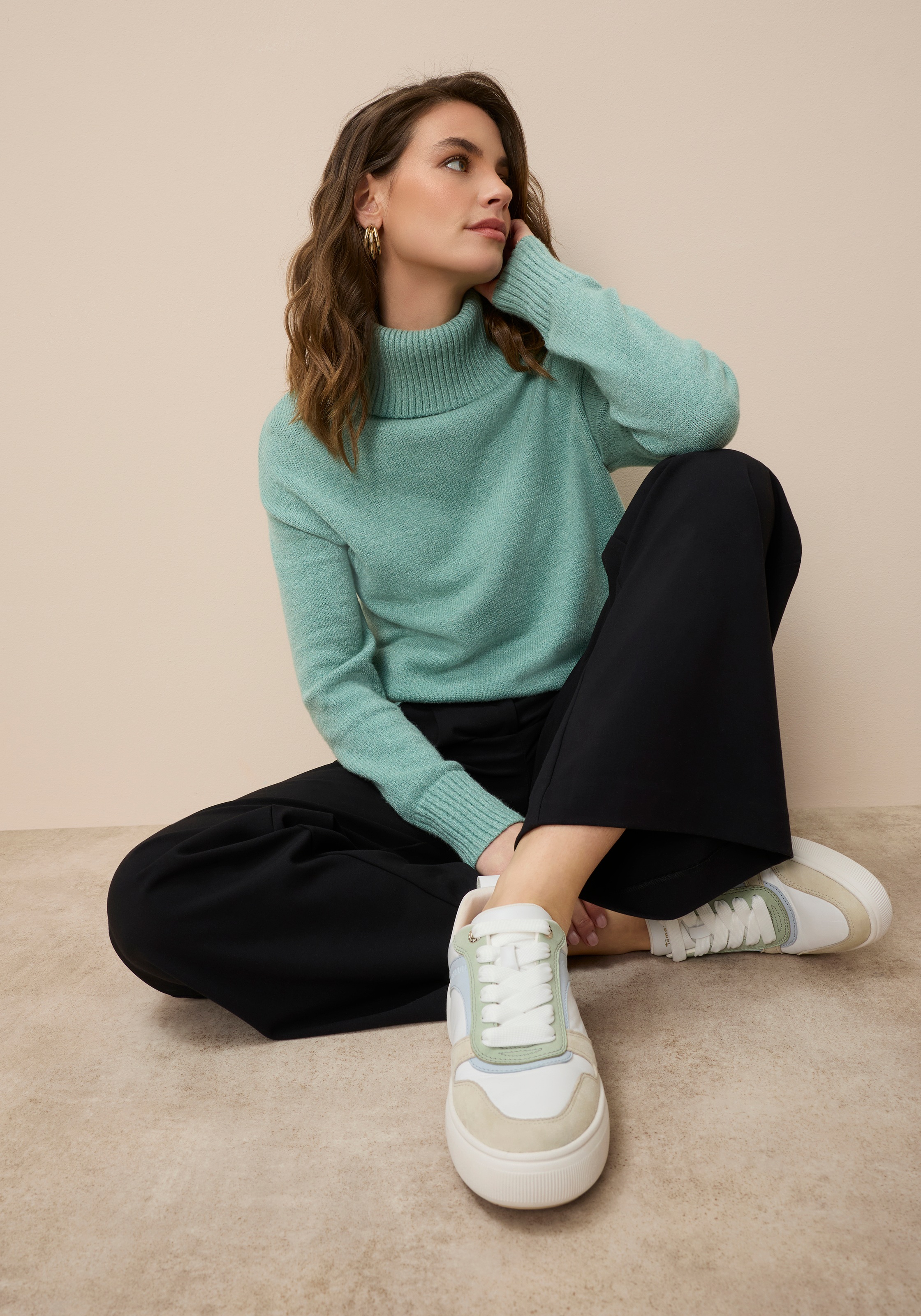 Rollkragenpullover TAMARIS, Damen, Gr. 32/34, grün (mint, melange), Strick, Obermaterial: 50% Viskose, 28% Polyester, 22% Polyamid, lässig geschnitten hüftbedeckend, Strickbündchen, Pullover Rollkragenpullover, in lässiger Form mit seitlichen Schlitzen 2