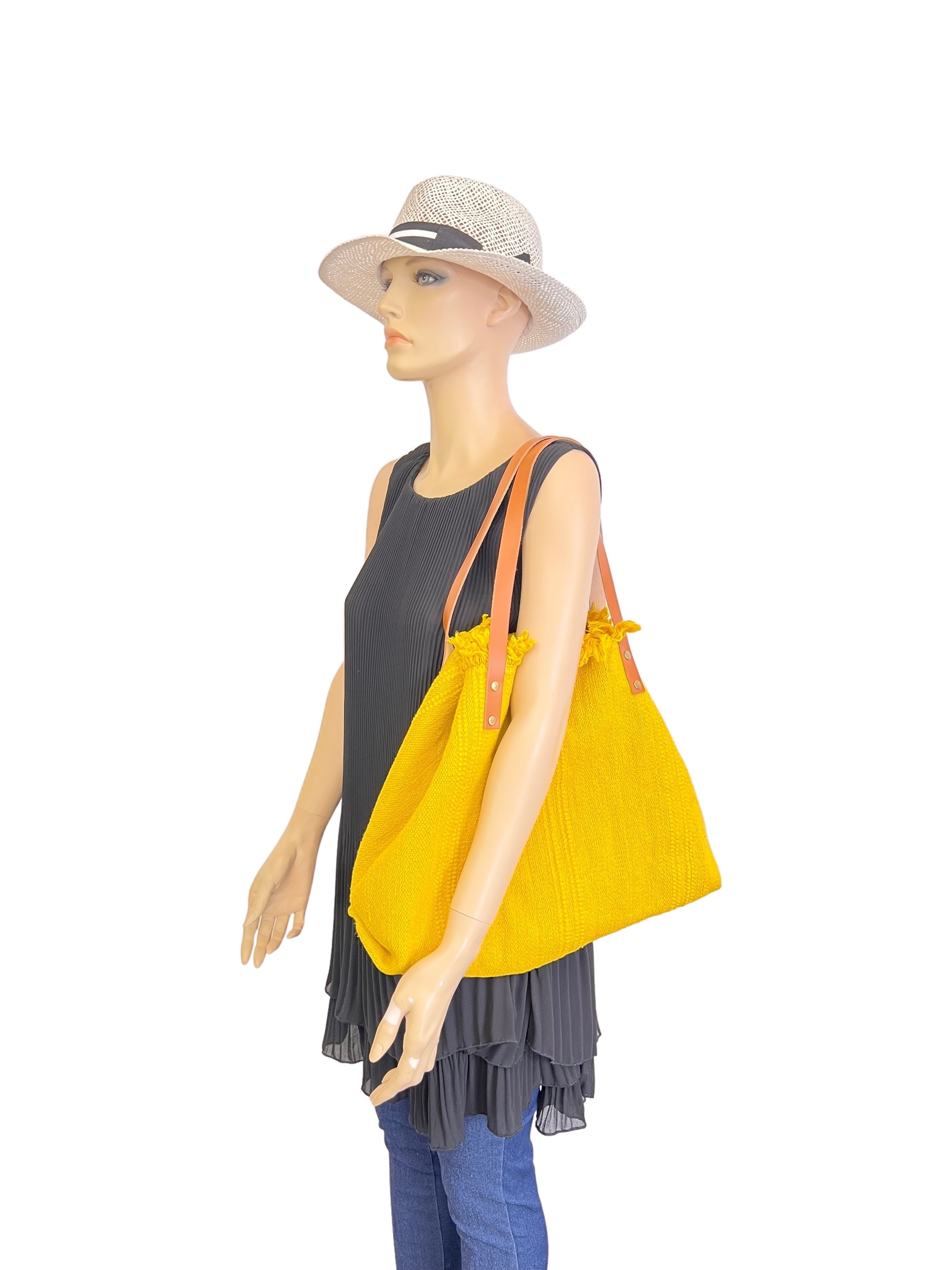 COLLEZIONE ALESSANDRO Schultertasche »Beach«, mit echt Leder Henkeln