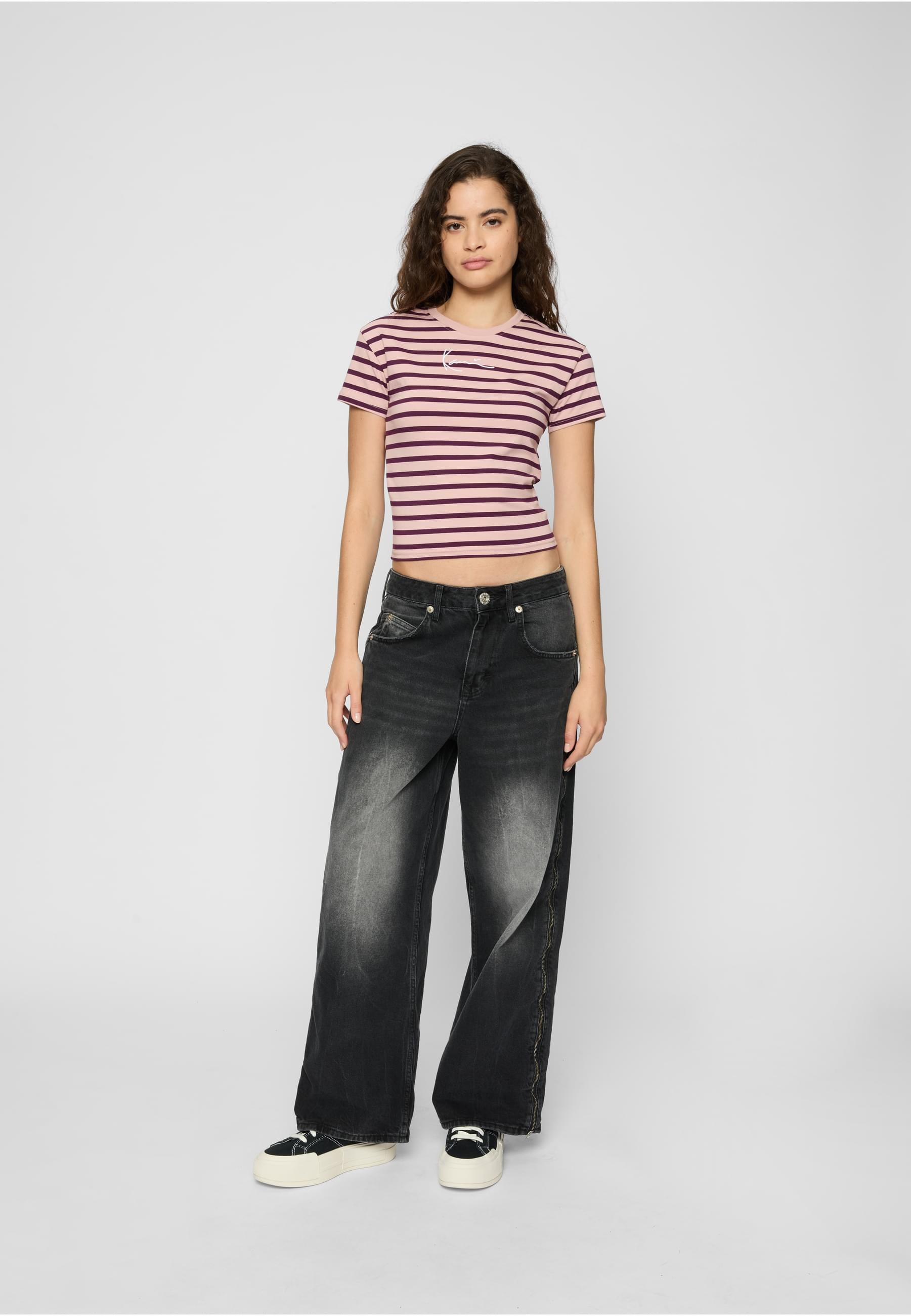 Karl Kani T-Shirt »Karl Kani Damen KW221-067-1 KK Small Signature tight Stripe Tee«, (1 tlg.)