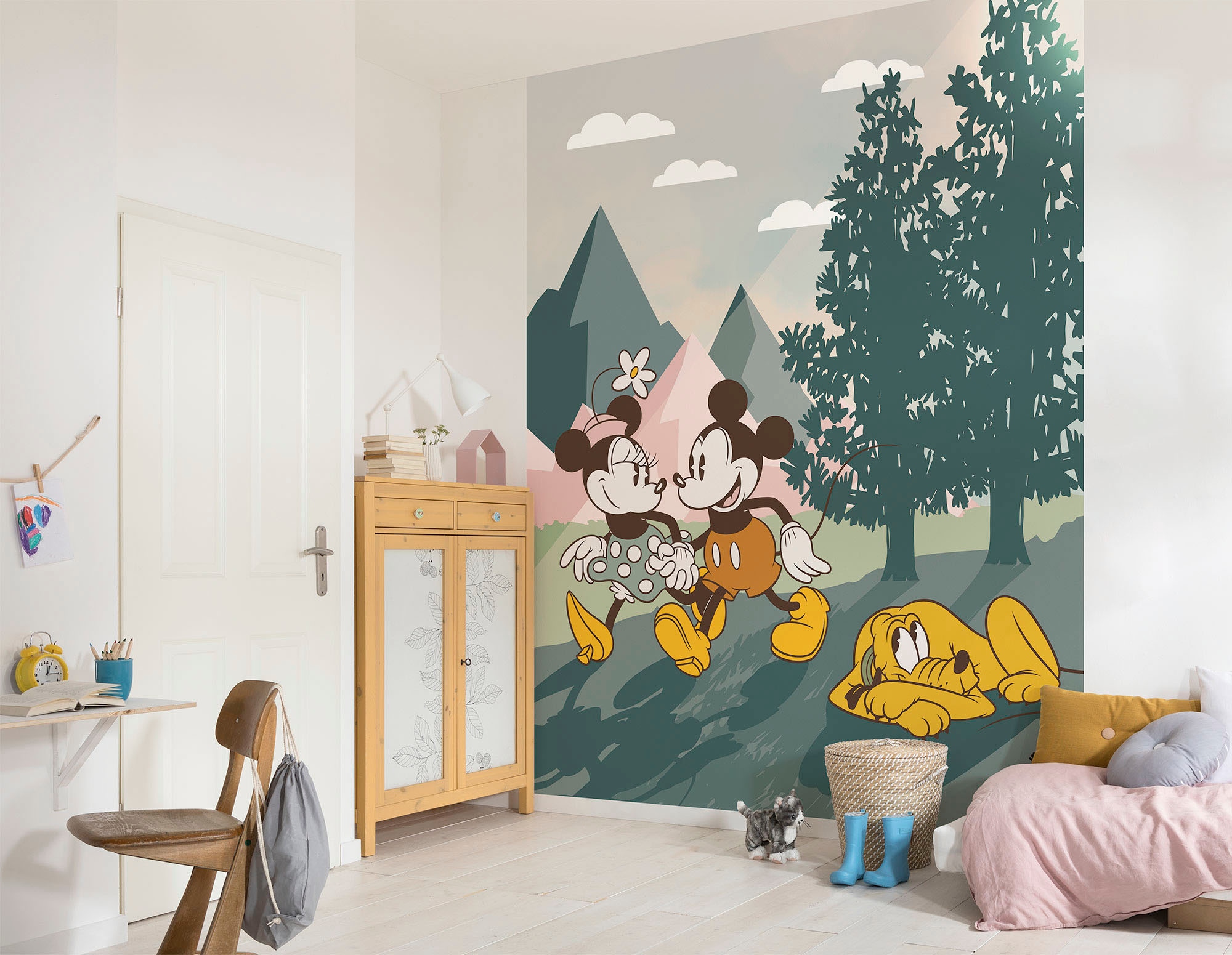 Fototapete »Vlies Fototapete - Mickey & Minnie Embrace Nature - Größe 200 x 250 cm«,...