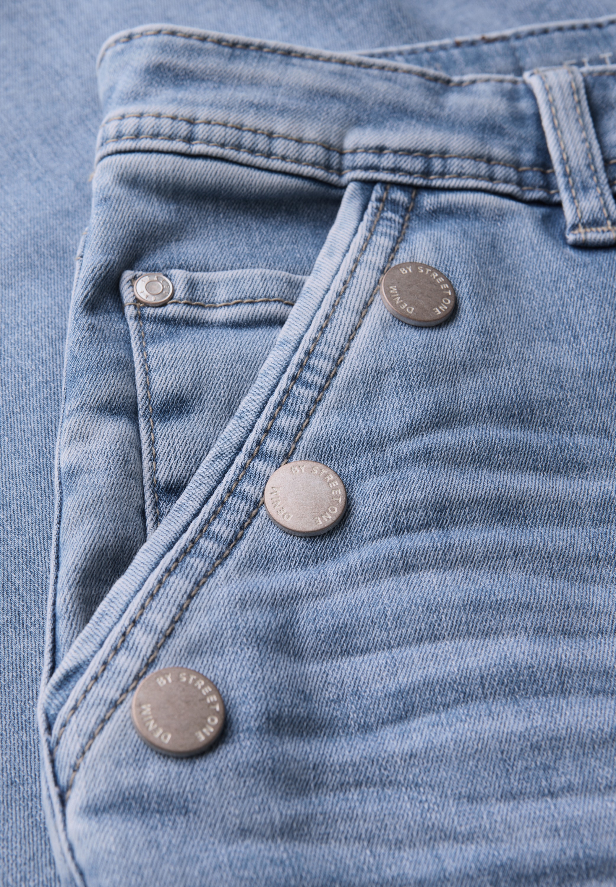 STREET ONE Straight-Jeans, aus Baumwolle mit Stretchanteil