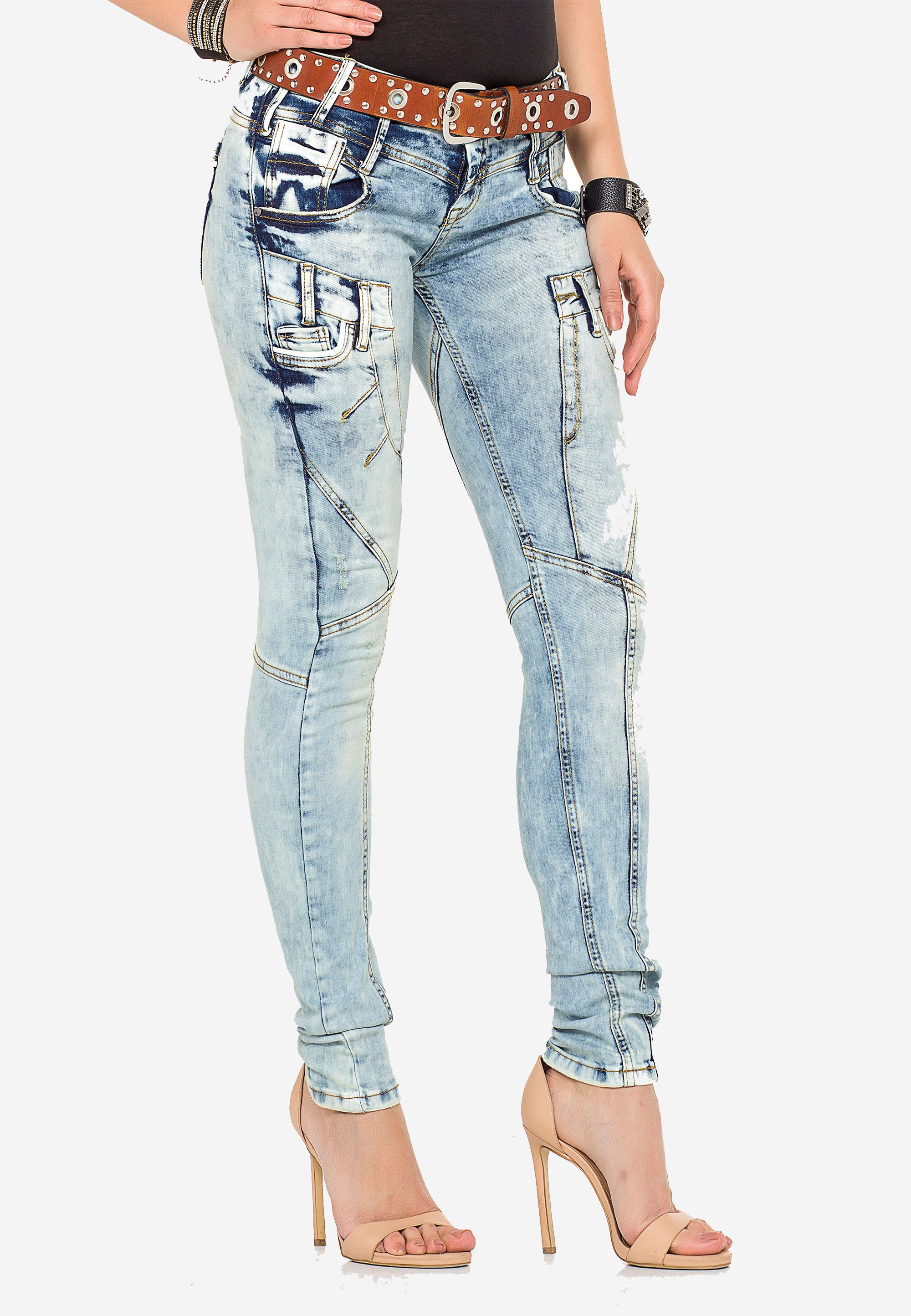 Cipo & Baxx Bequeme Jeans, im modischer Waschung Slim Fit
