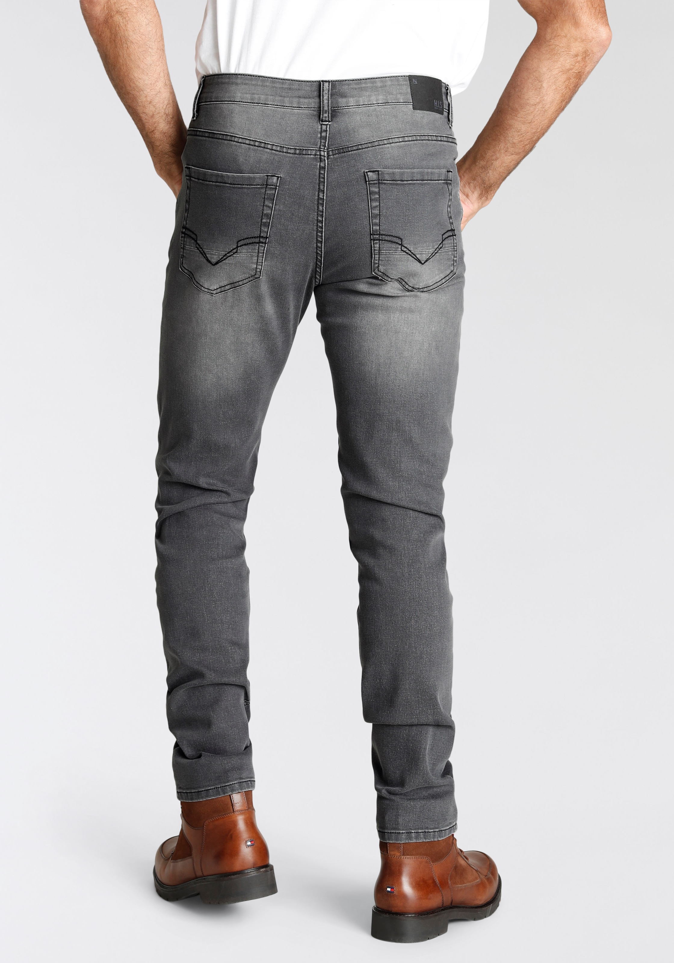 H.I.S Slim-fit-Jeans »FLUSH«, schmale Beinform, mit Used-Effekten, niedrige Leibhöhe